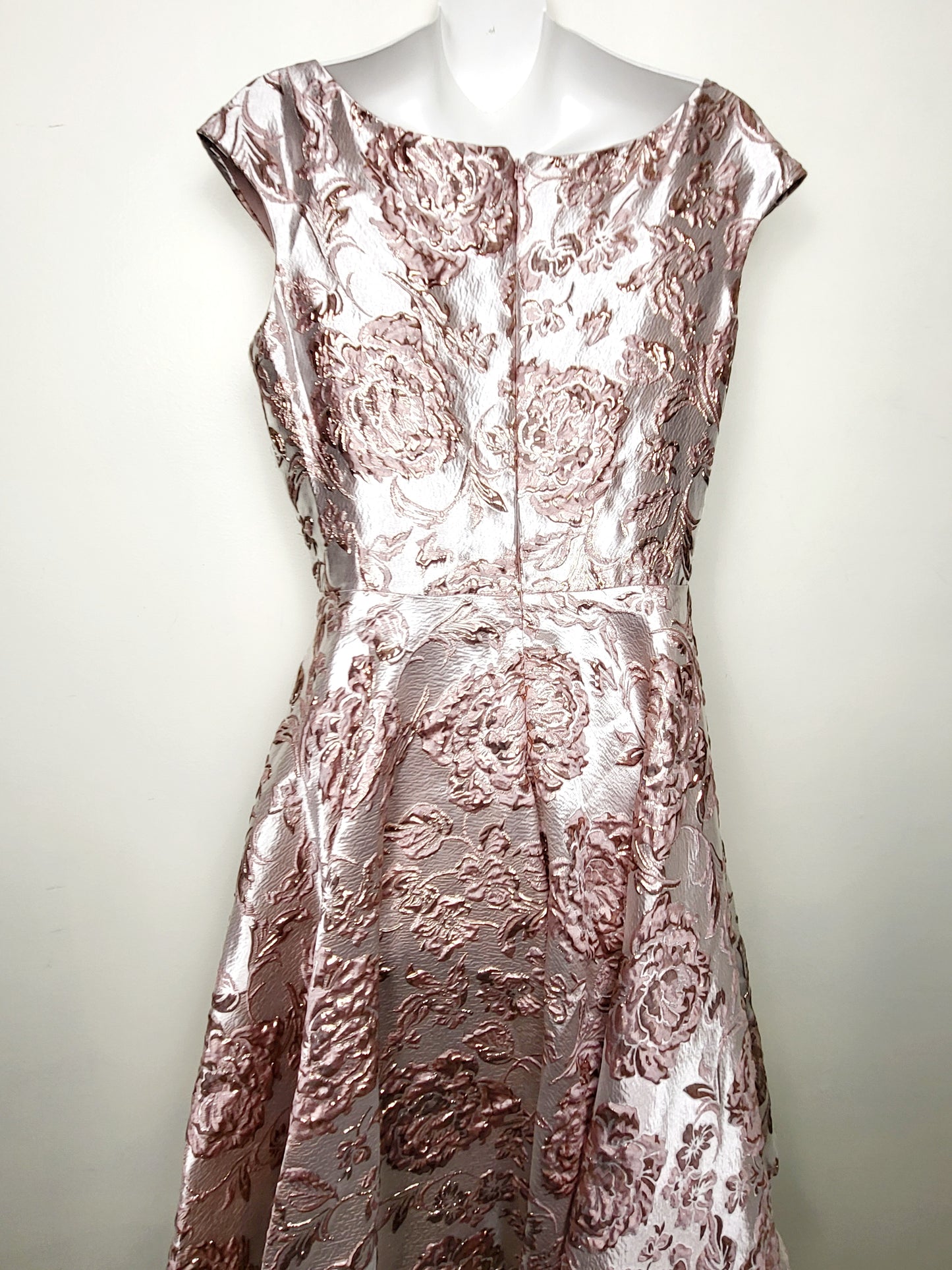 NEW - Le Chateau jacquard floral print A-line dress with pink and rose gold | Size MEDIUM