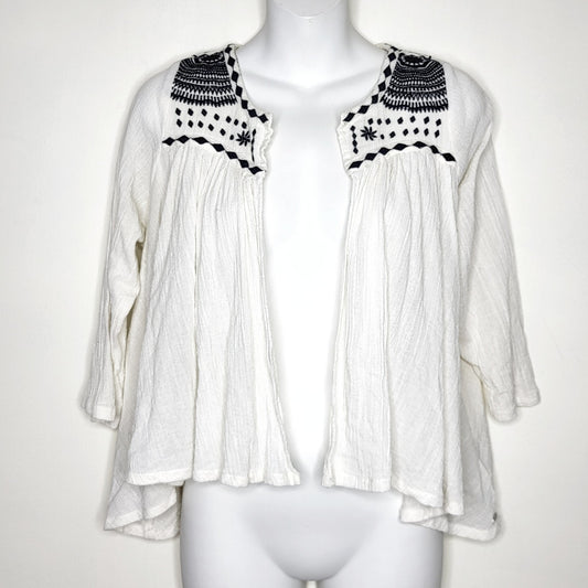 RVI - Ripcurl ivory coloured embroidered top, size XS, good condition