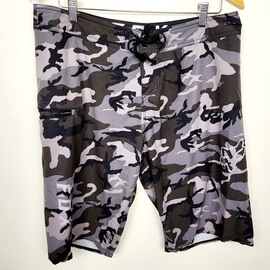 JKZ1 - FOX Racing grey camoouflage board shorts. Size 34