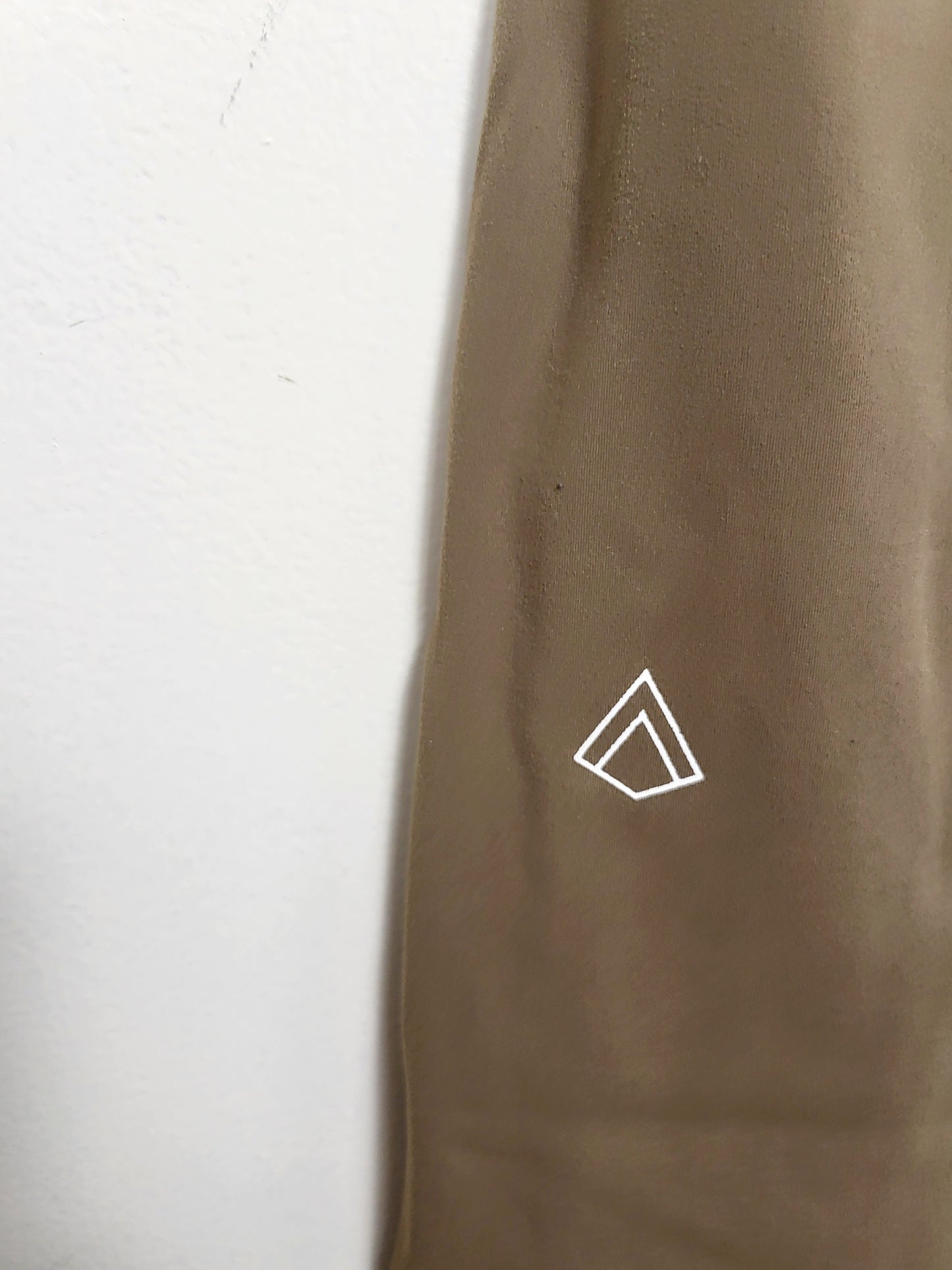 Arro Athletics khaki colour uptight compression leggings | Size like a SMALL