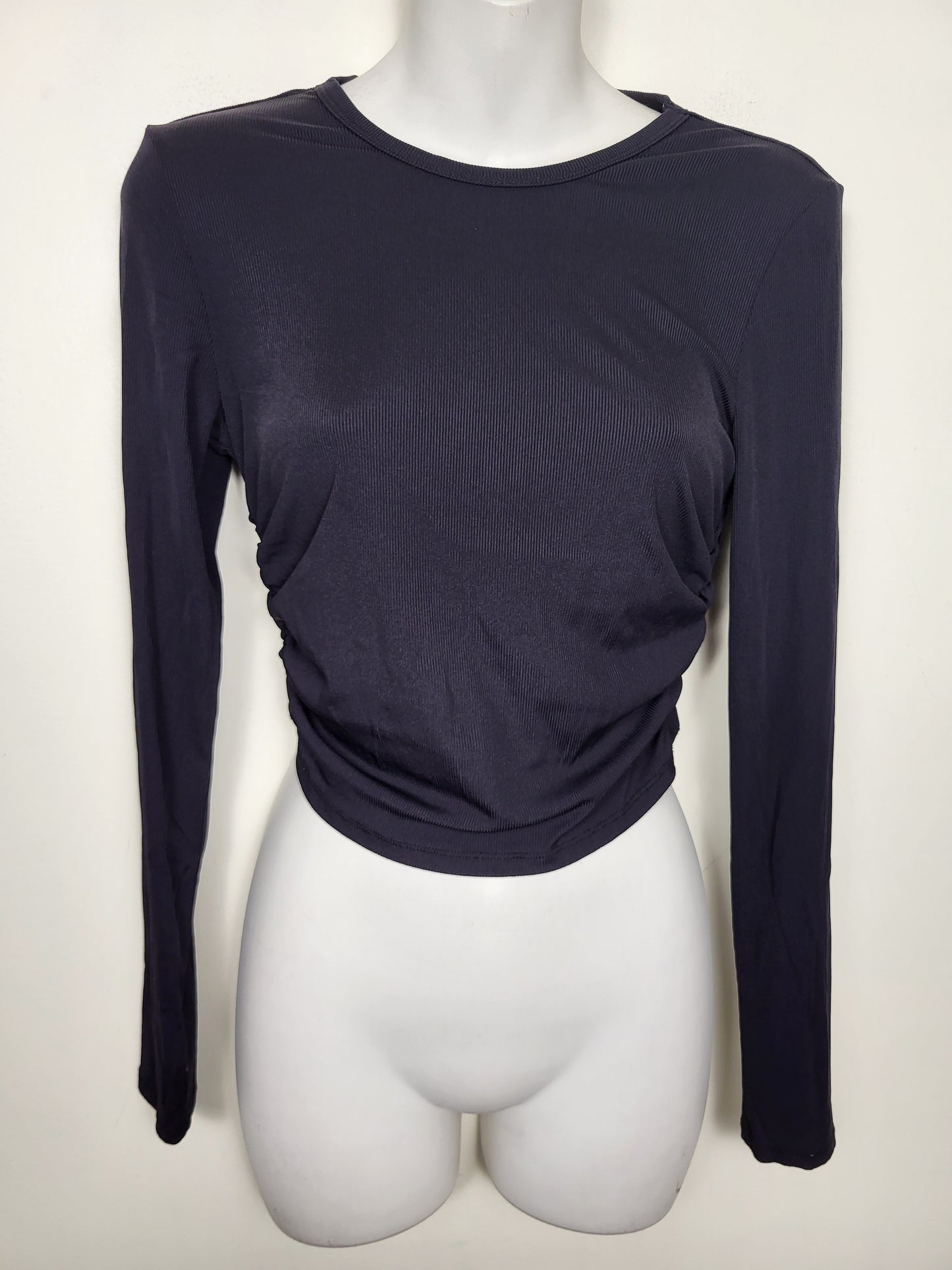 Refuge black ribbed ruched crop top | Size SMALL