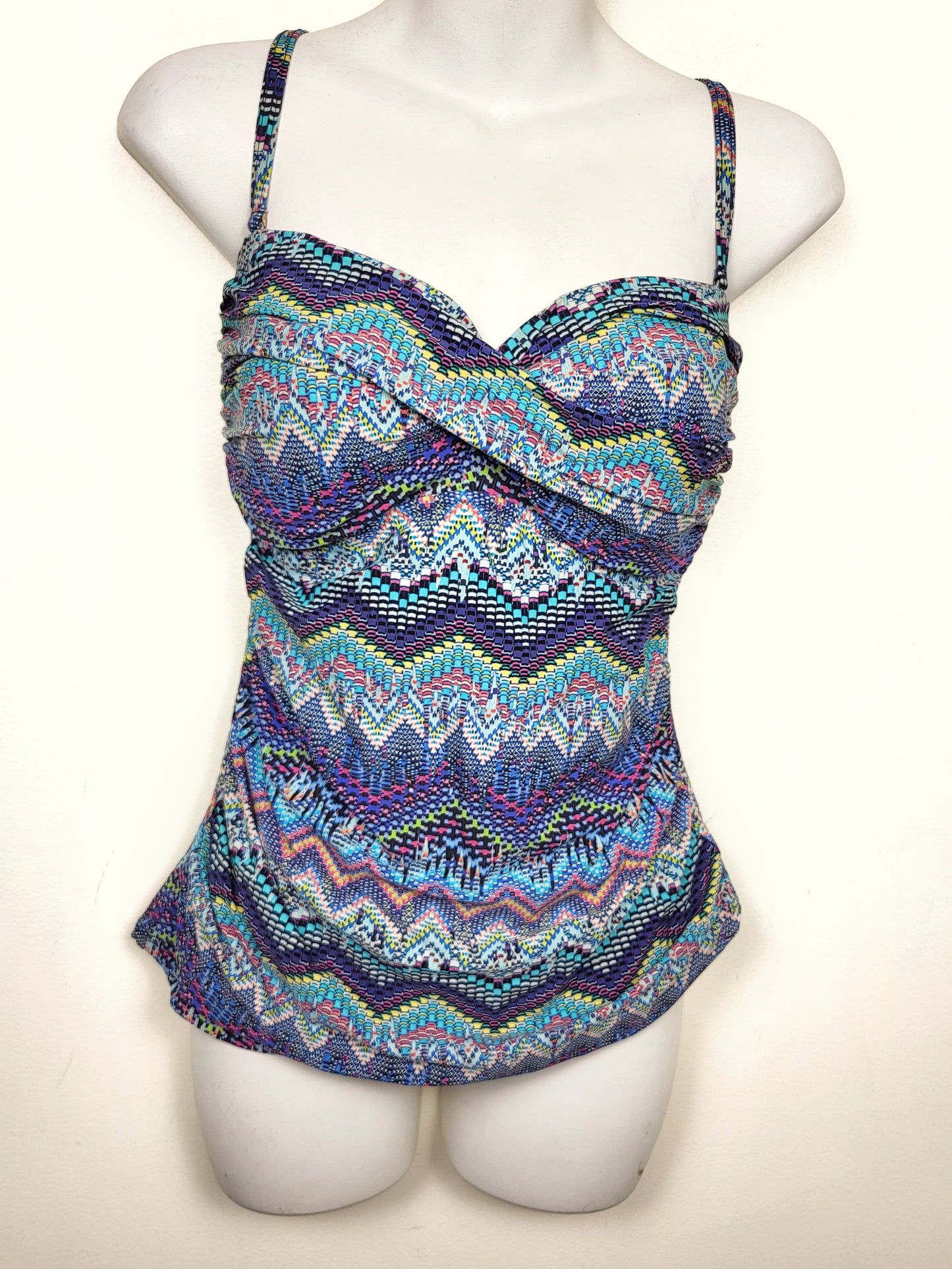 Profile by Gottex bandeau tankini top in zig zag pattern | Size 12
