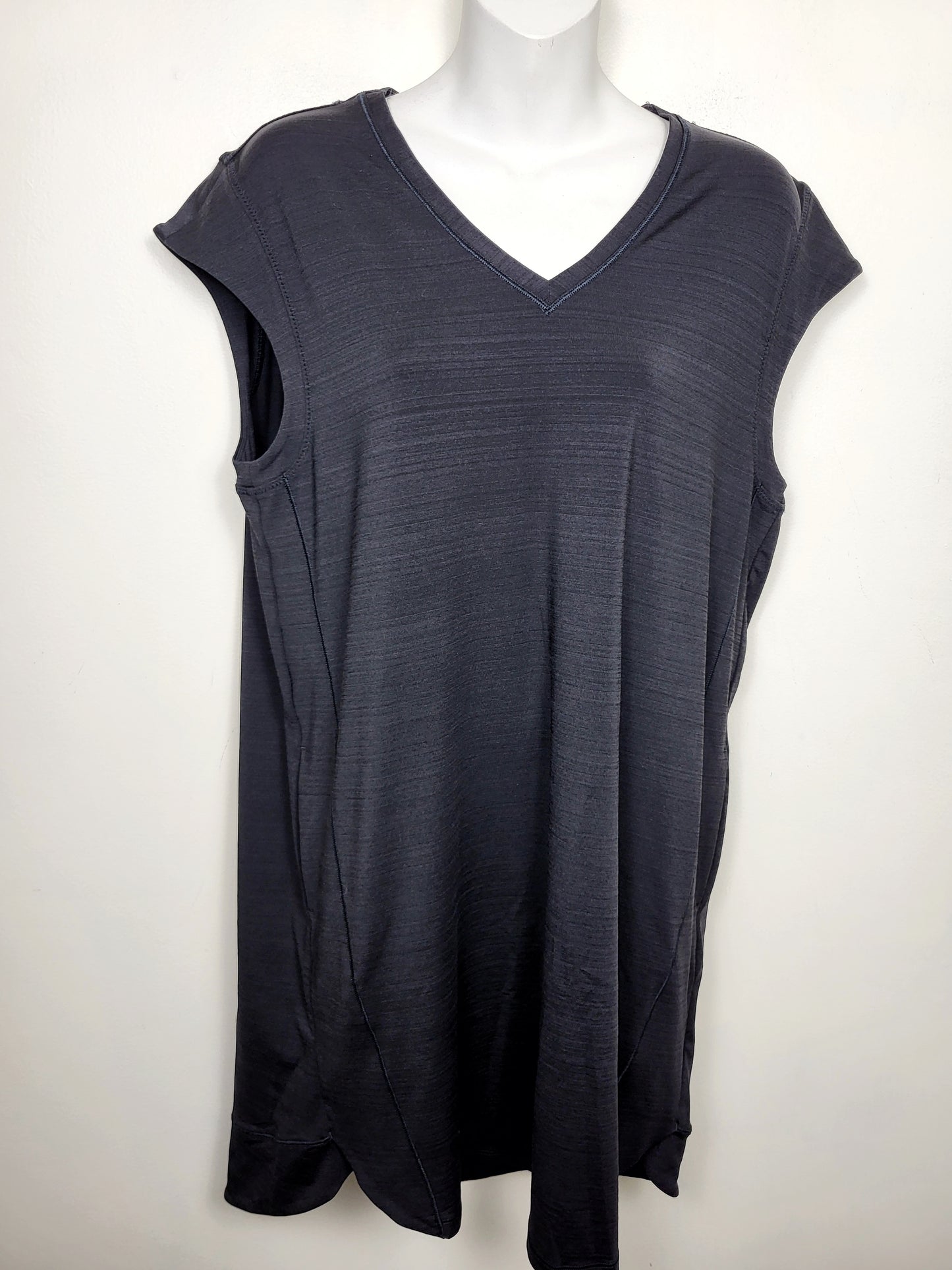 Athleta black "Pacifica Illume" v-neck UV Protection dress | Size MEDIUM