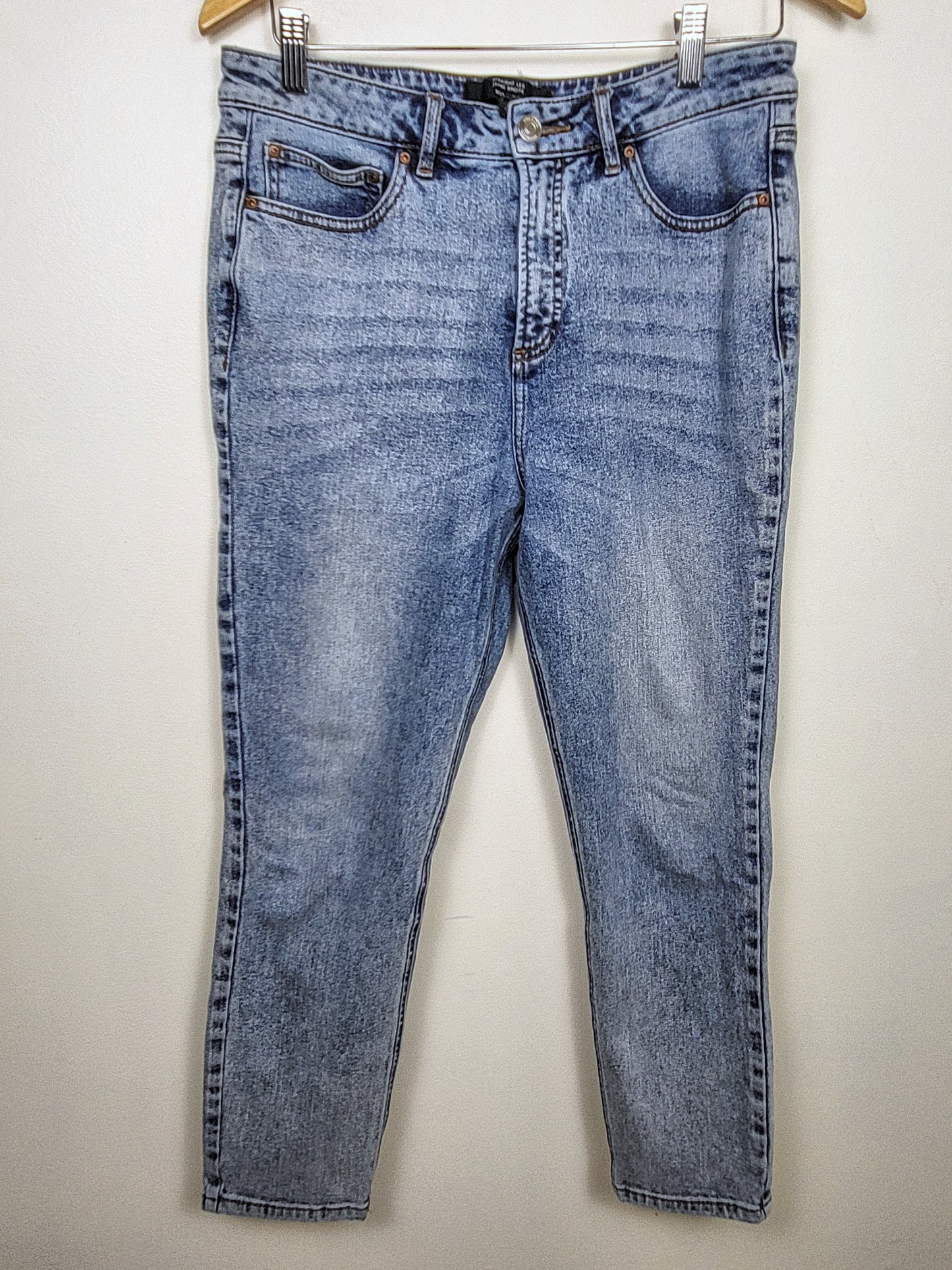 RW and Co straight leg high waisted ankle jeans | Size 30