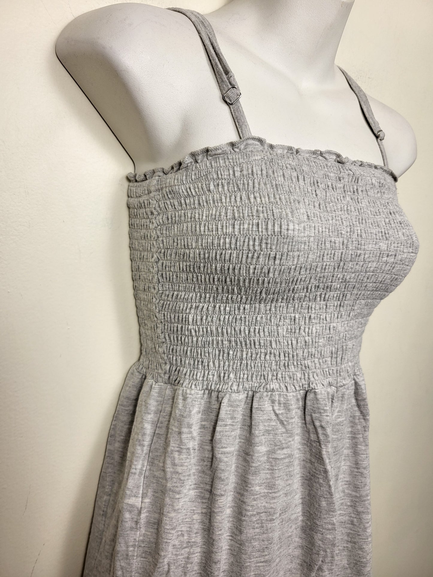 Forever 21 grey smocked sleeveless romper | Size SMALL