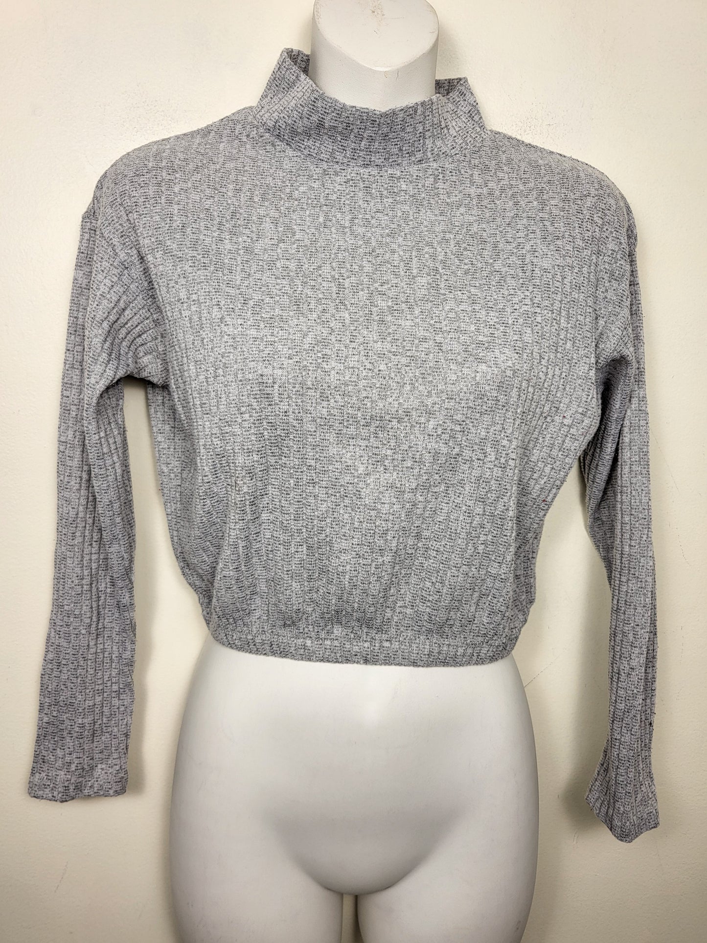 Olivia Rae Ribbed Mock Neck Cropped Sweater | Size SMALL