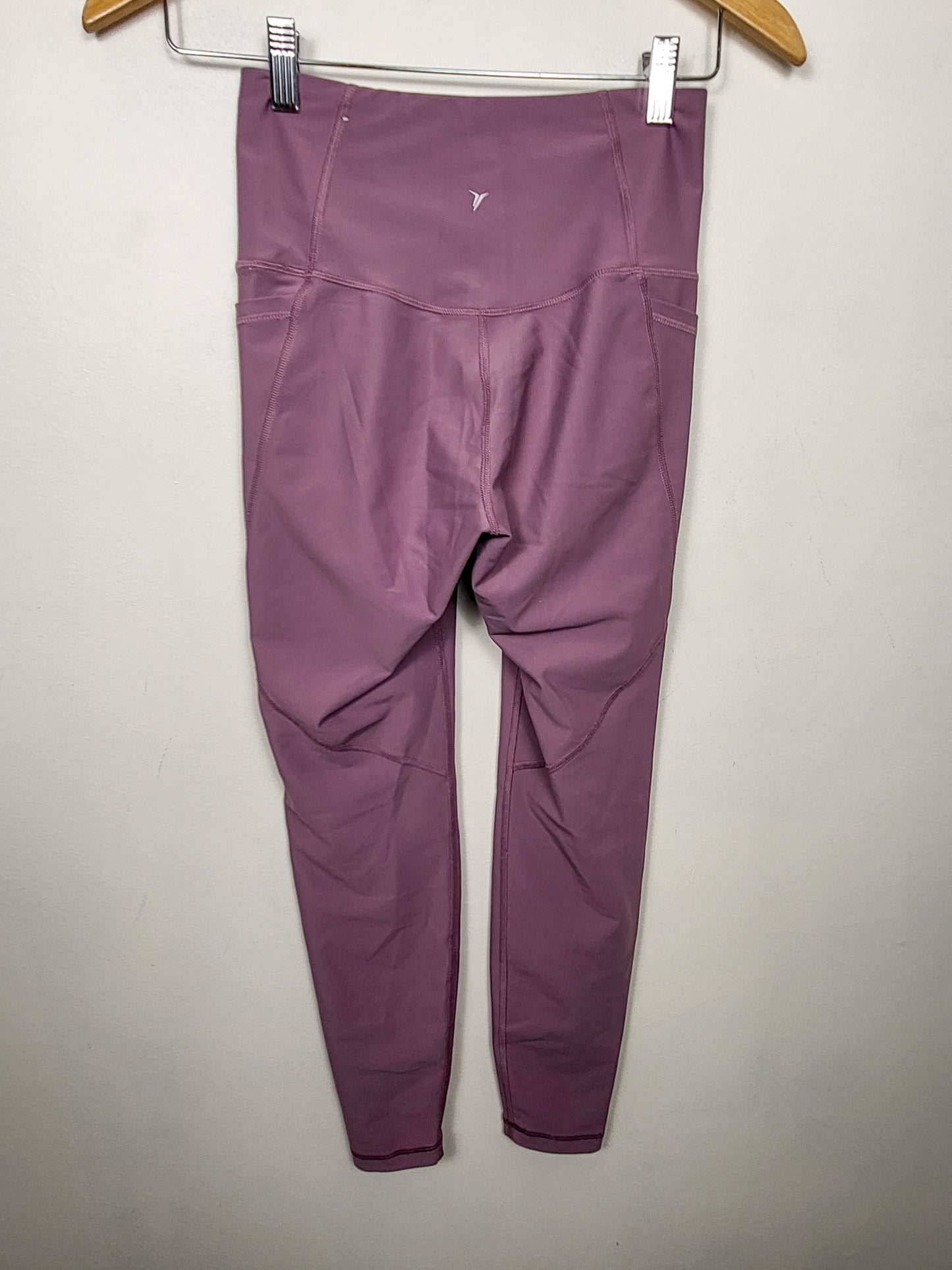 Old Navy purple Elevate leggings | Size like an XS