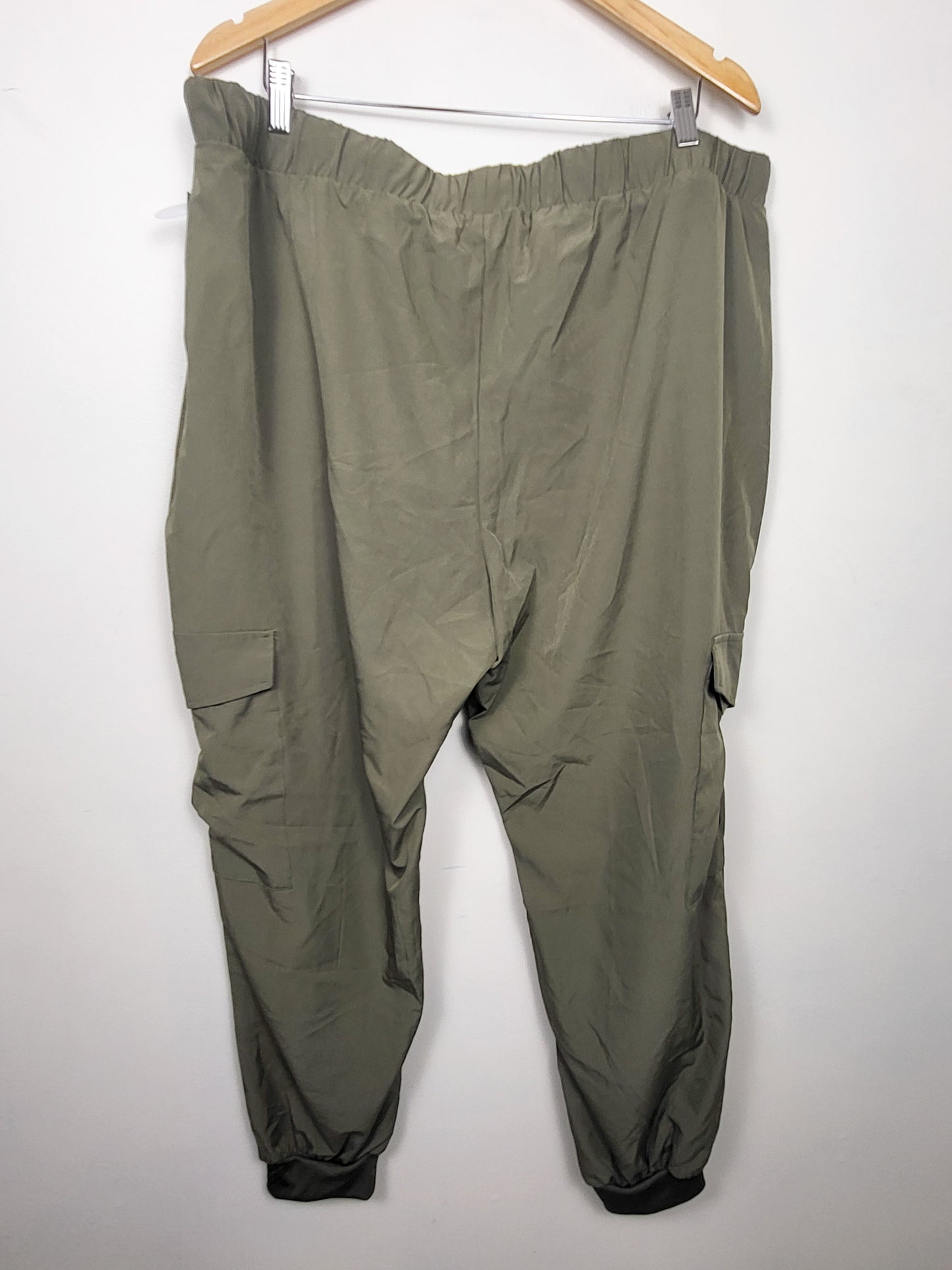 NEW - Ardene Curve olive green lightweight cargo joggers | Size 2XL