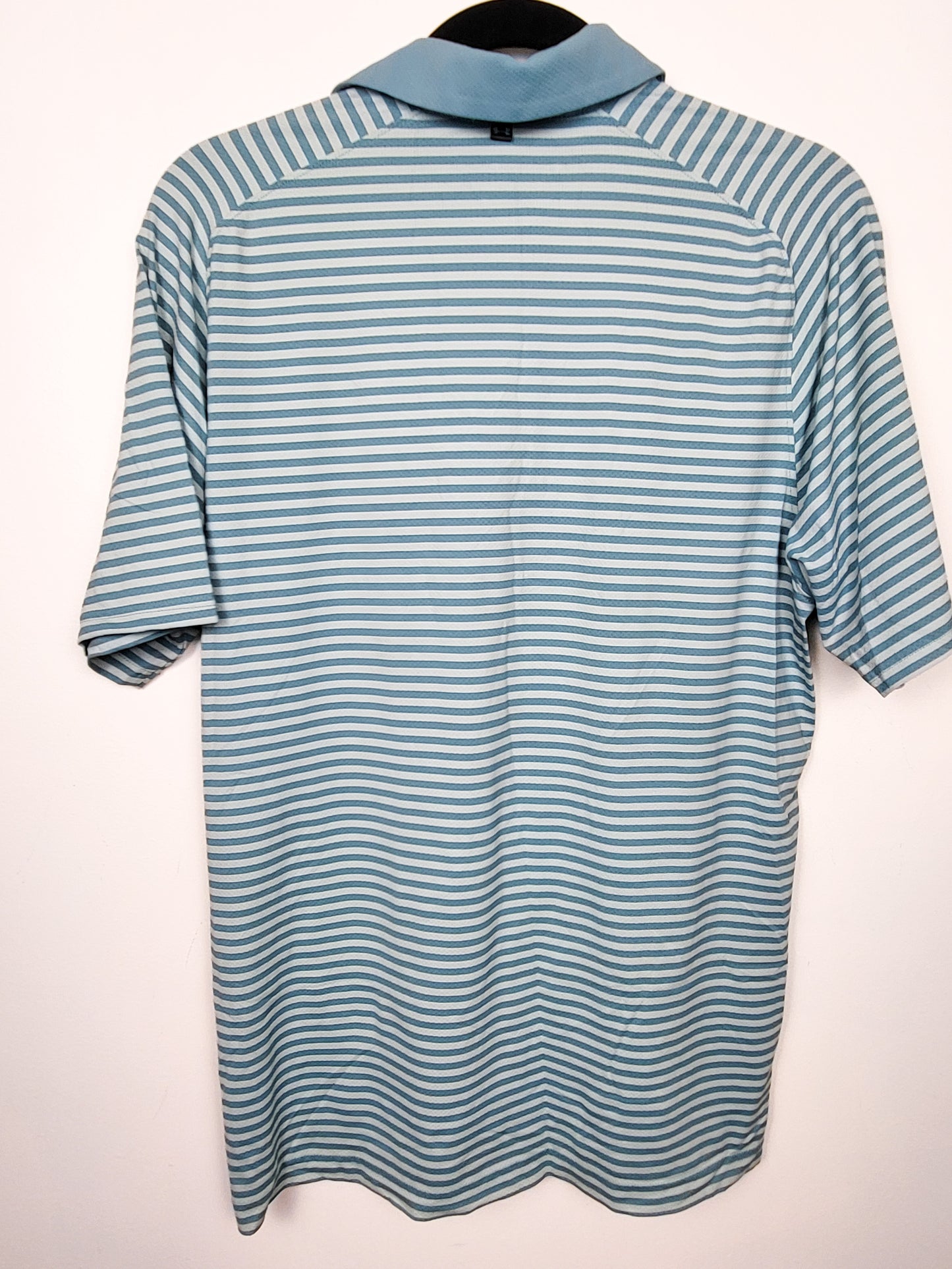 Under Armour  UA Iso-Chill Striped Polo | Men's size MEDIUM