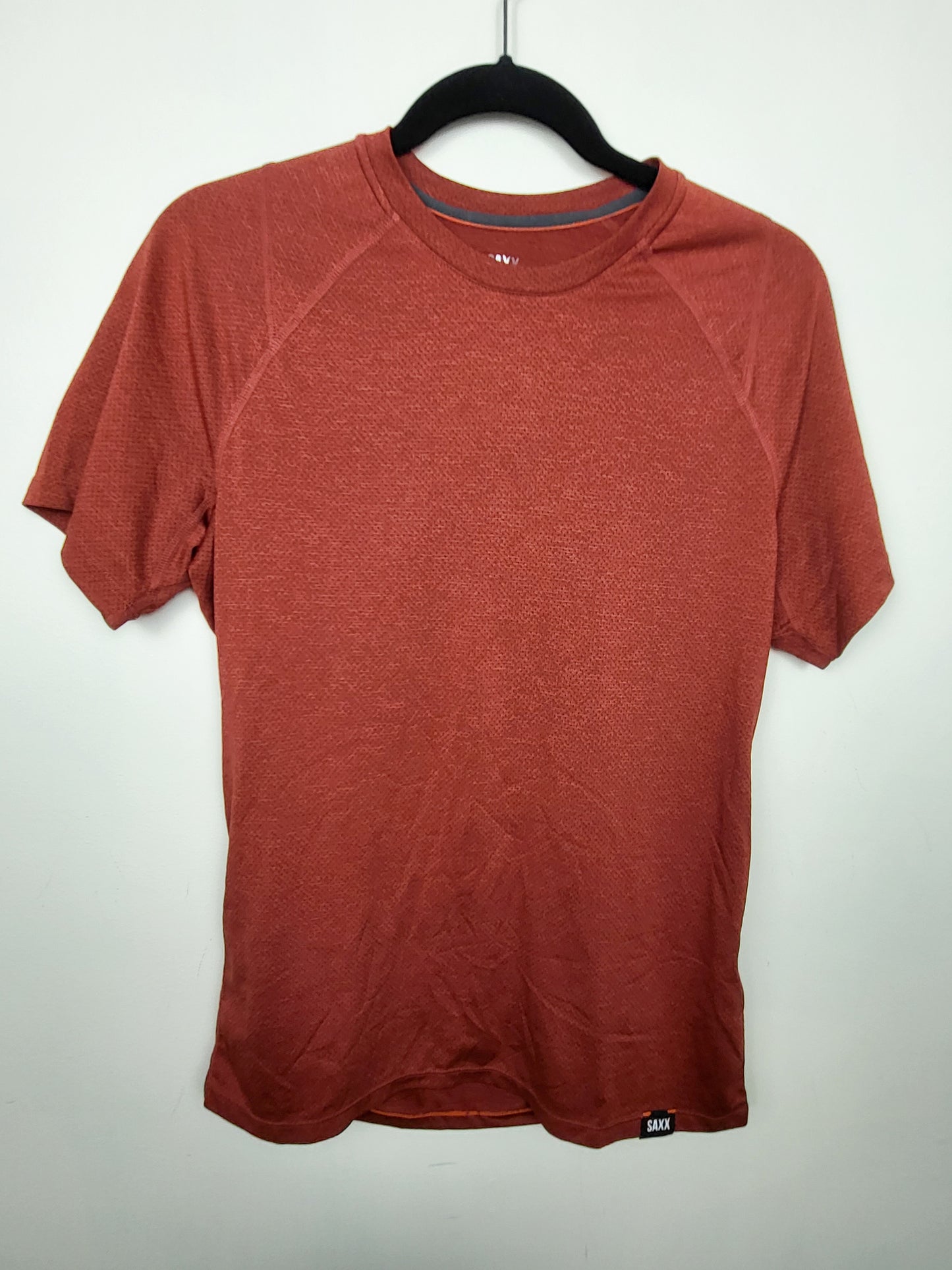 Saxx "Aerator" UPF 25 t-shirt | Men's size SMALL