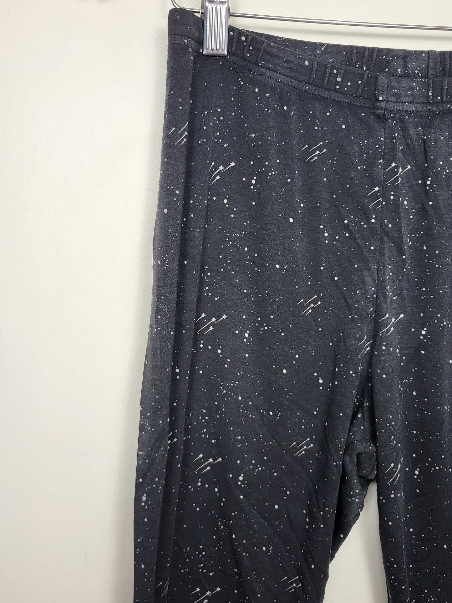 Kindered (Little and Lively) black space print bamboo leggings | Size LARGE
