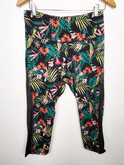 Old Navy black cropped tropical print leggings | Size LARGE