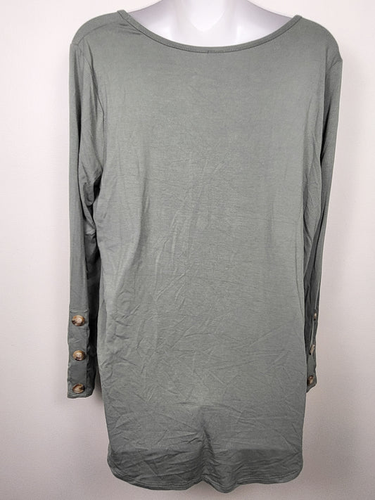 Ivy Rose sage green sage green viscose top | Size XL