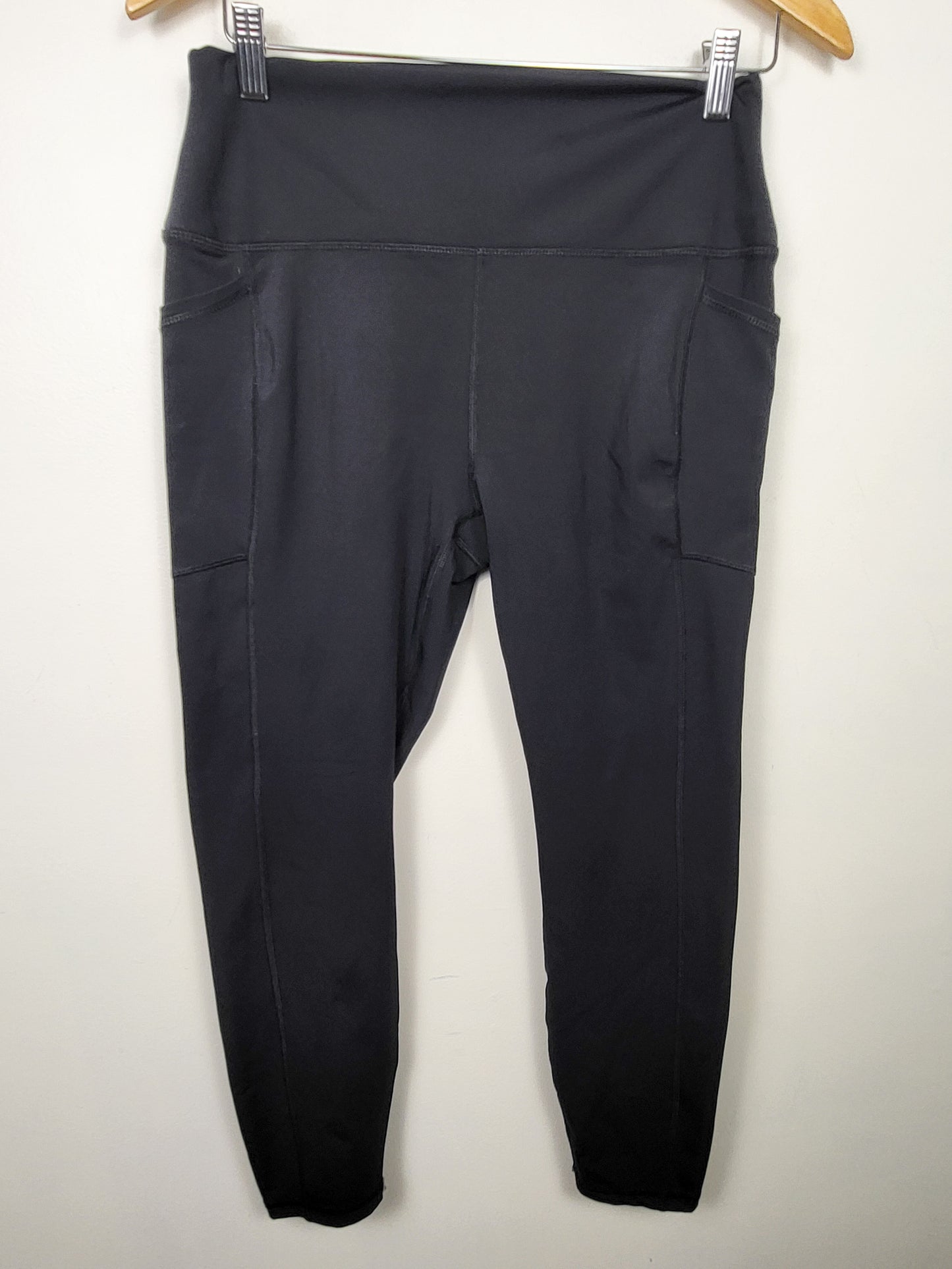 RBX black cropped active leggings with pockets | Size XL