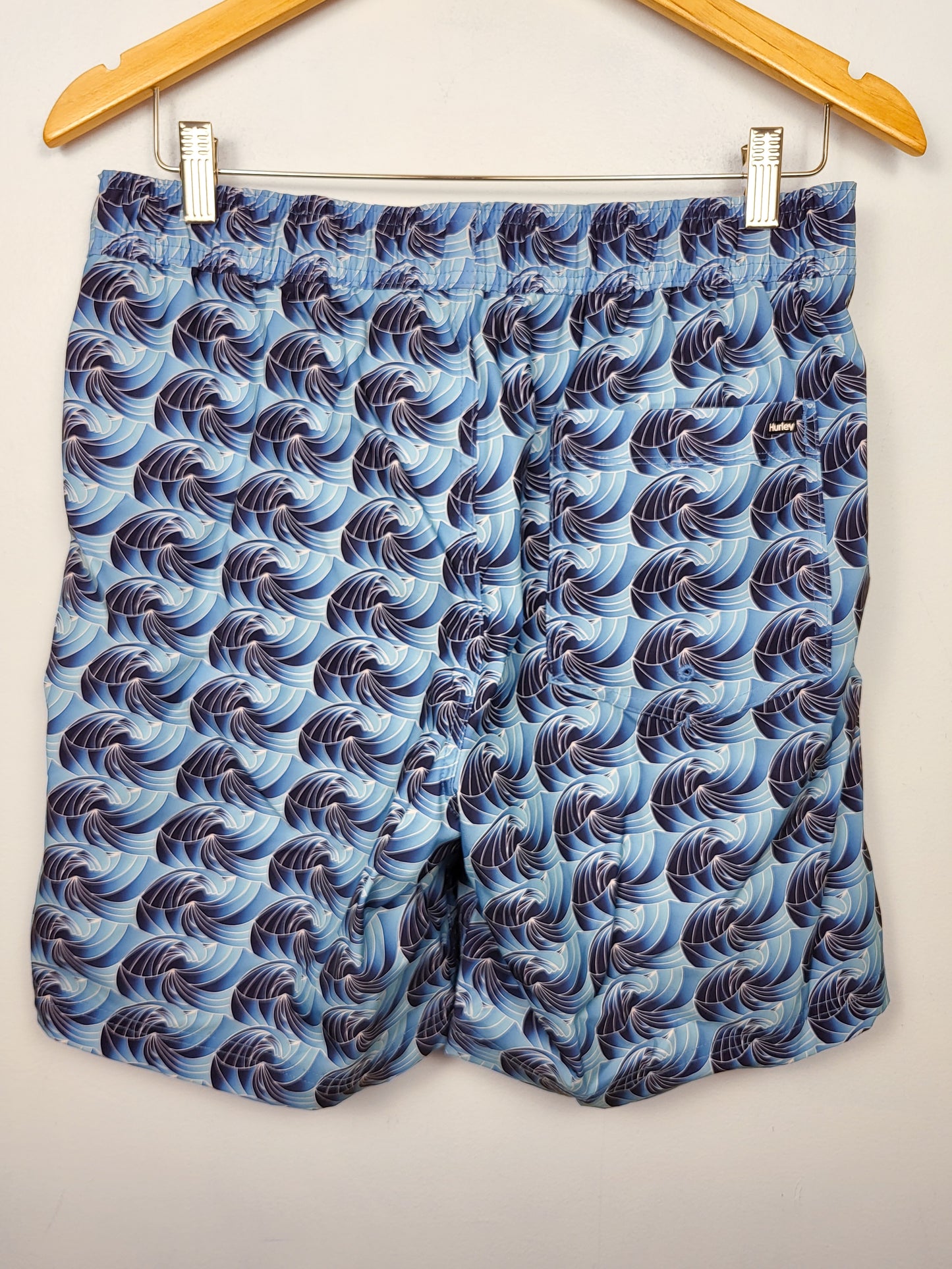 Hurley Ondas Volley Swim Trunks | Men's size MEDIUM