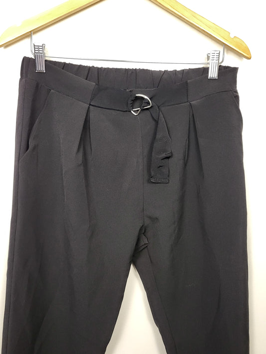 Color Thred black tapered pleated trousers | Size LARGE