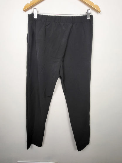 Color Thred black tapered pleated trousers | Size LARGE