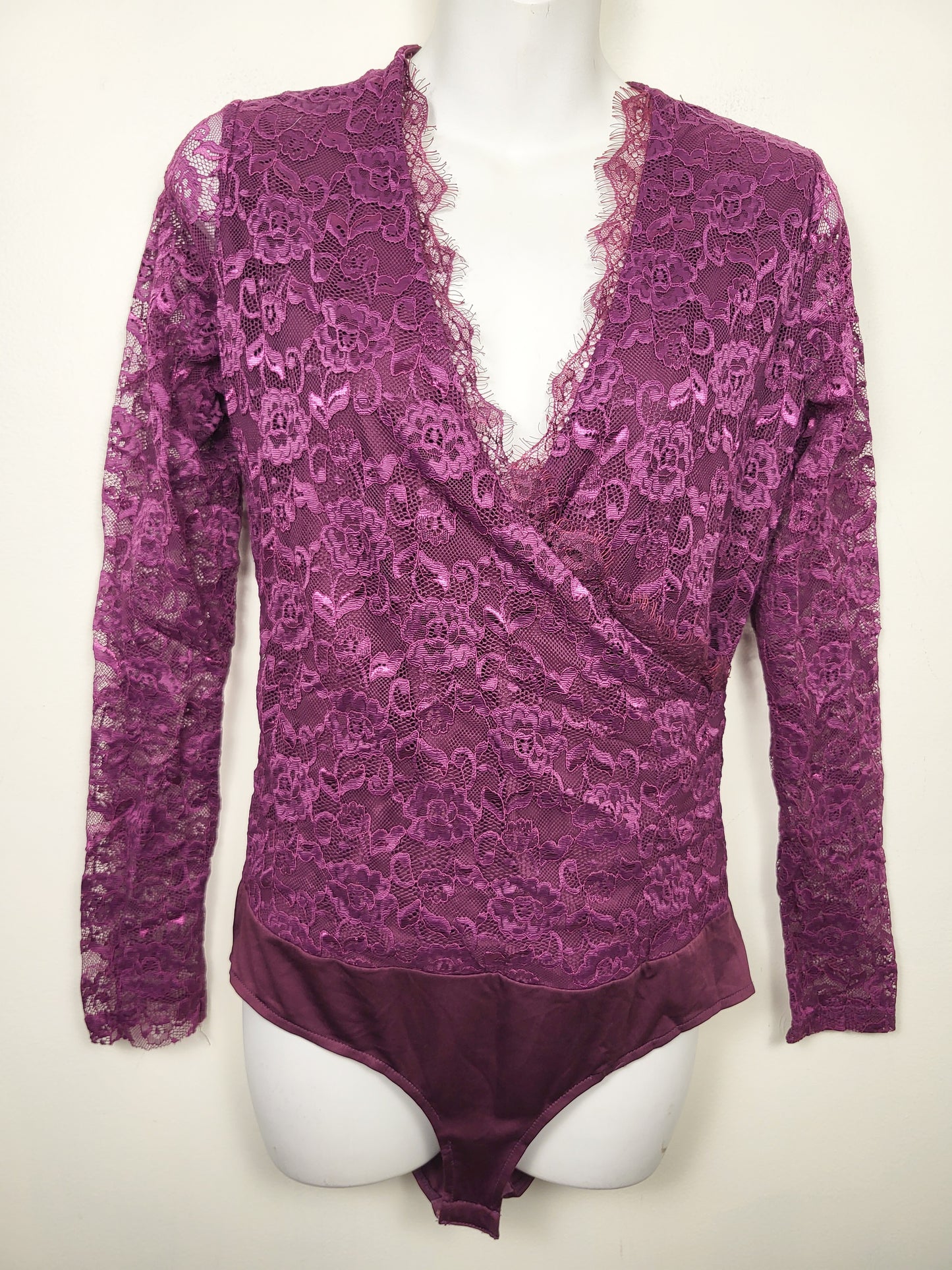 C'est Moi Magenta Lace Wrap-Front Bodysuit | Size MEDIUM