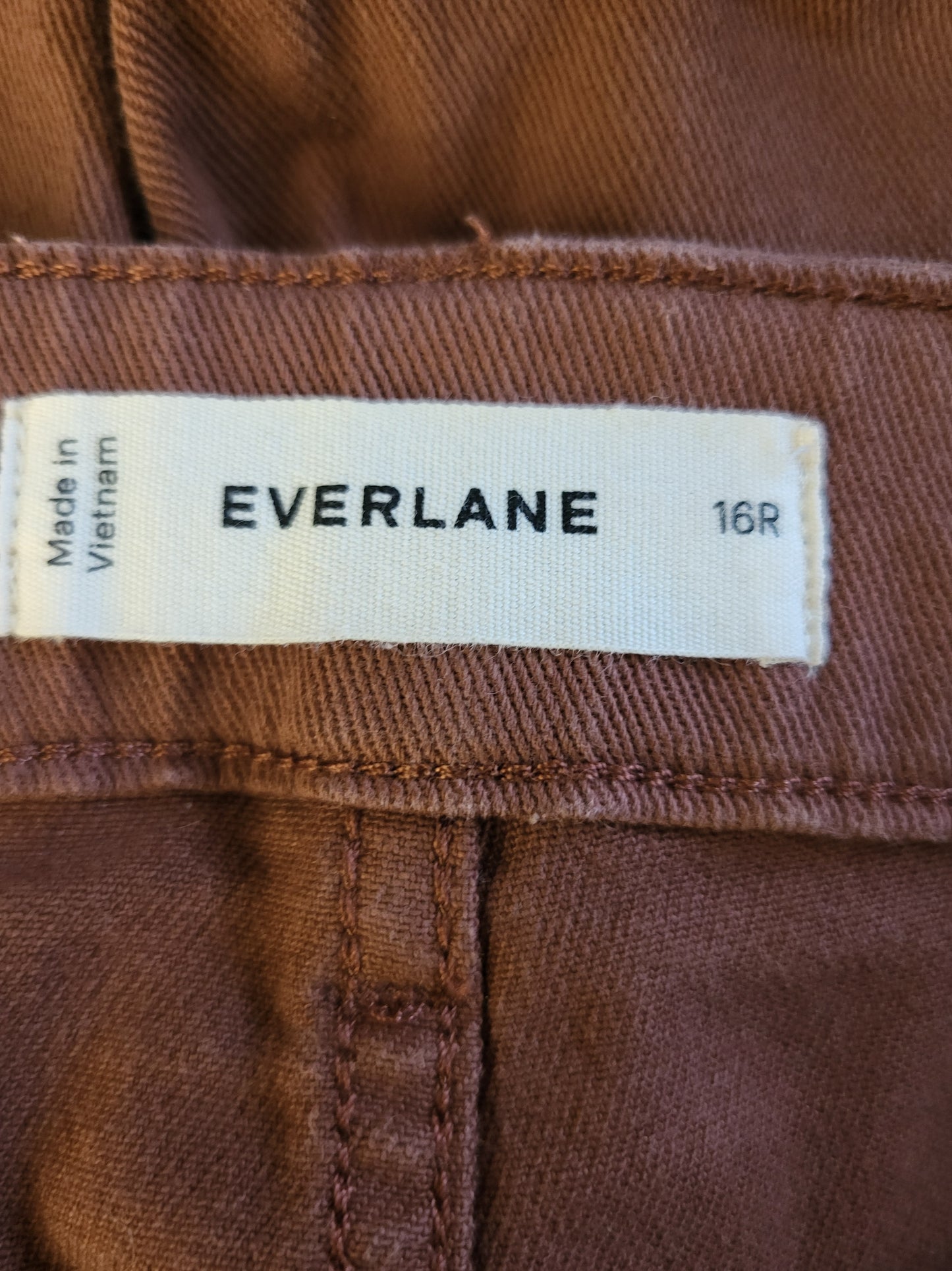Everlane straight leg cropped pants in "Sienna" colour | Size 16R
