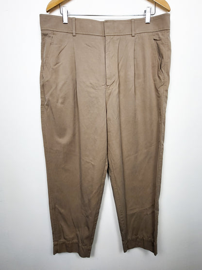 Everlane tan The Draper Tapered Pant in "Buttersmooth" farbic | Size 16