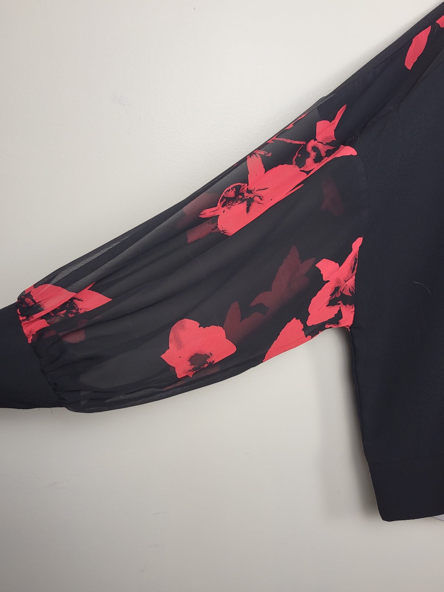 Papillon Black Batwing Sleeve Blouse with Poppy Print | Size XL