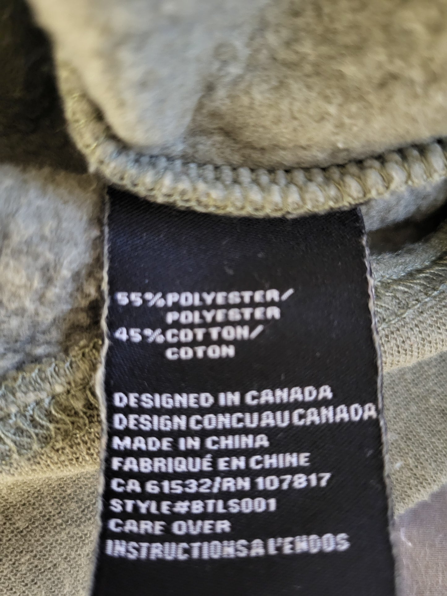 Brunette the Label olive green fleecy lined crewneck | Size M/L