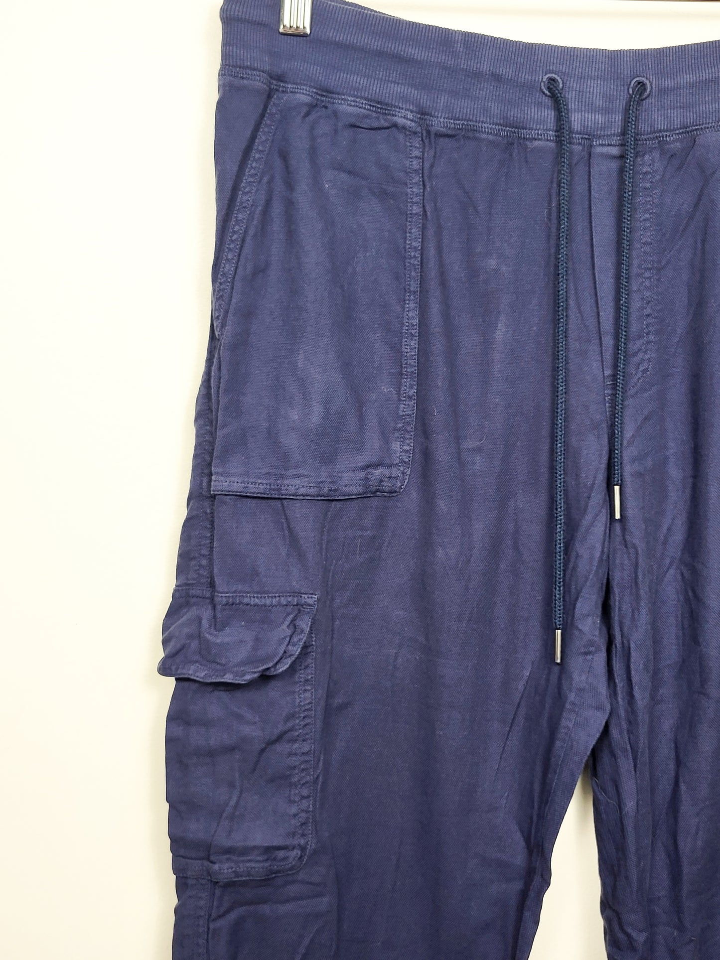 Aritzia navy Community "Cebu" utility cargo joggers | Size MEDIUM