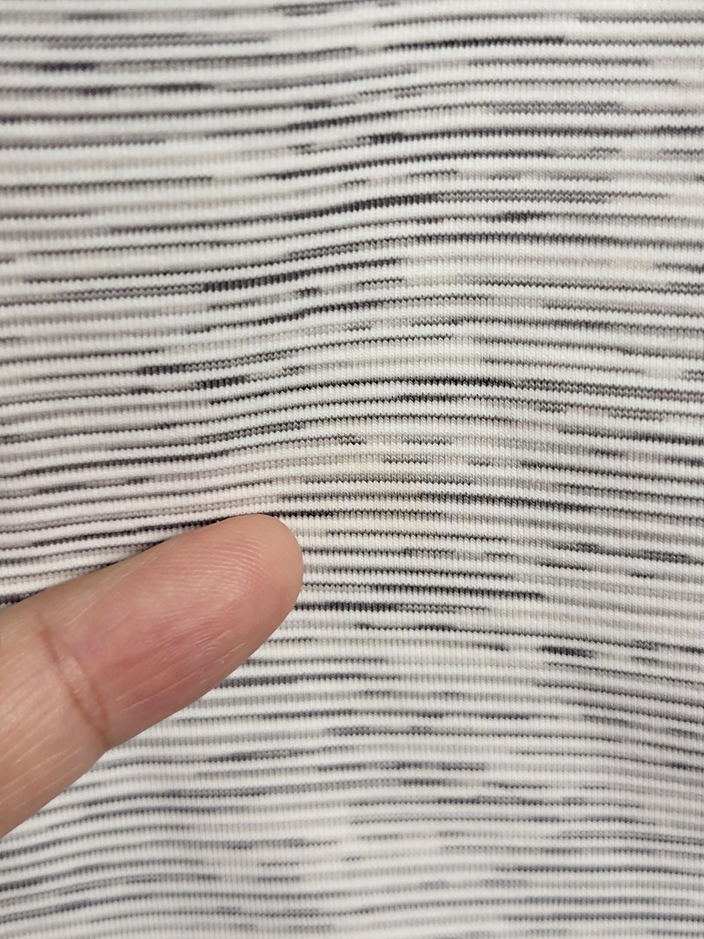 NEW - Lululemon On the Fly Skirt. Size 6