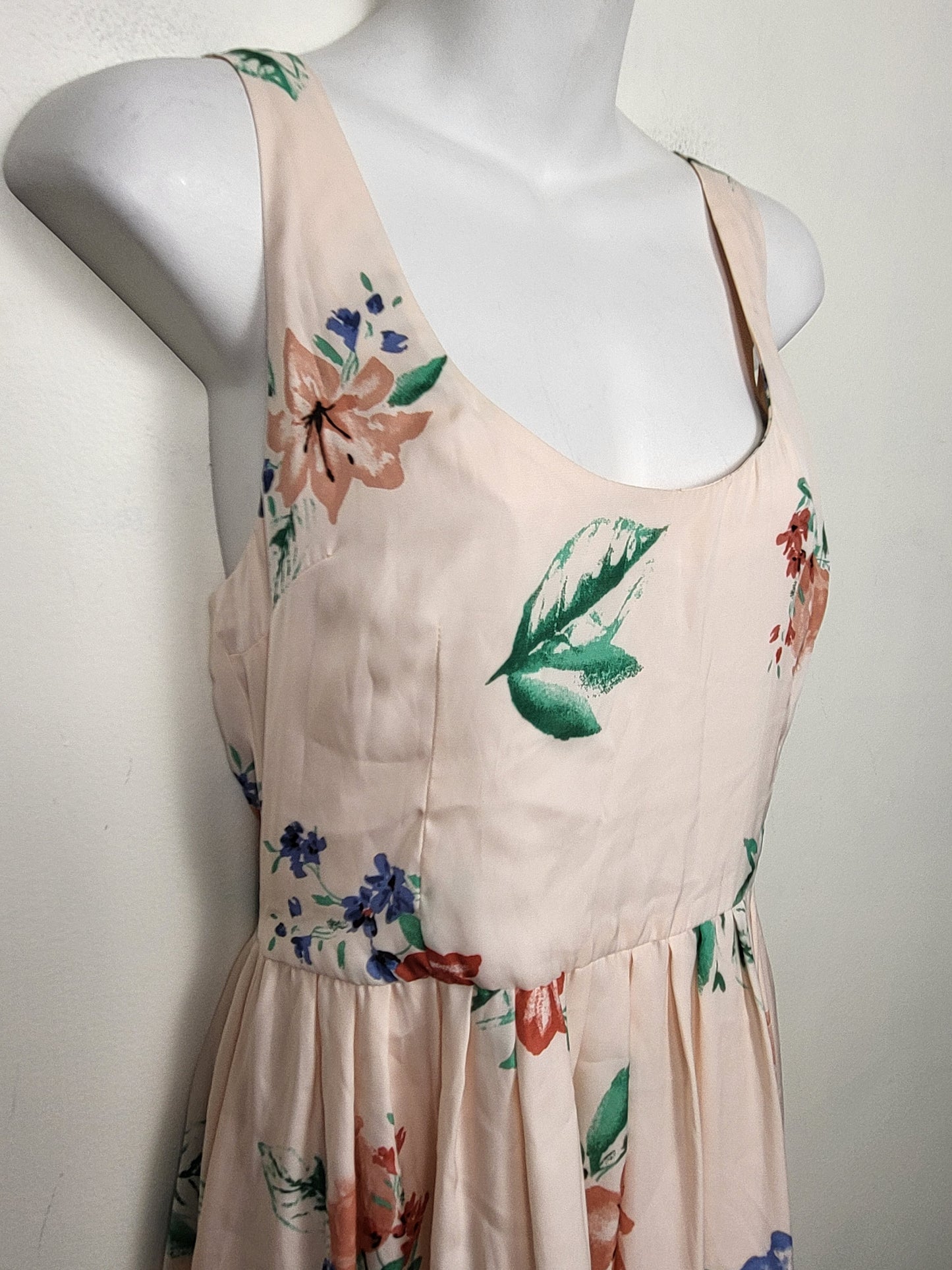 BB Dakota peachy-pink floral print sleeveless midi dress | Size 6 - AS IS