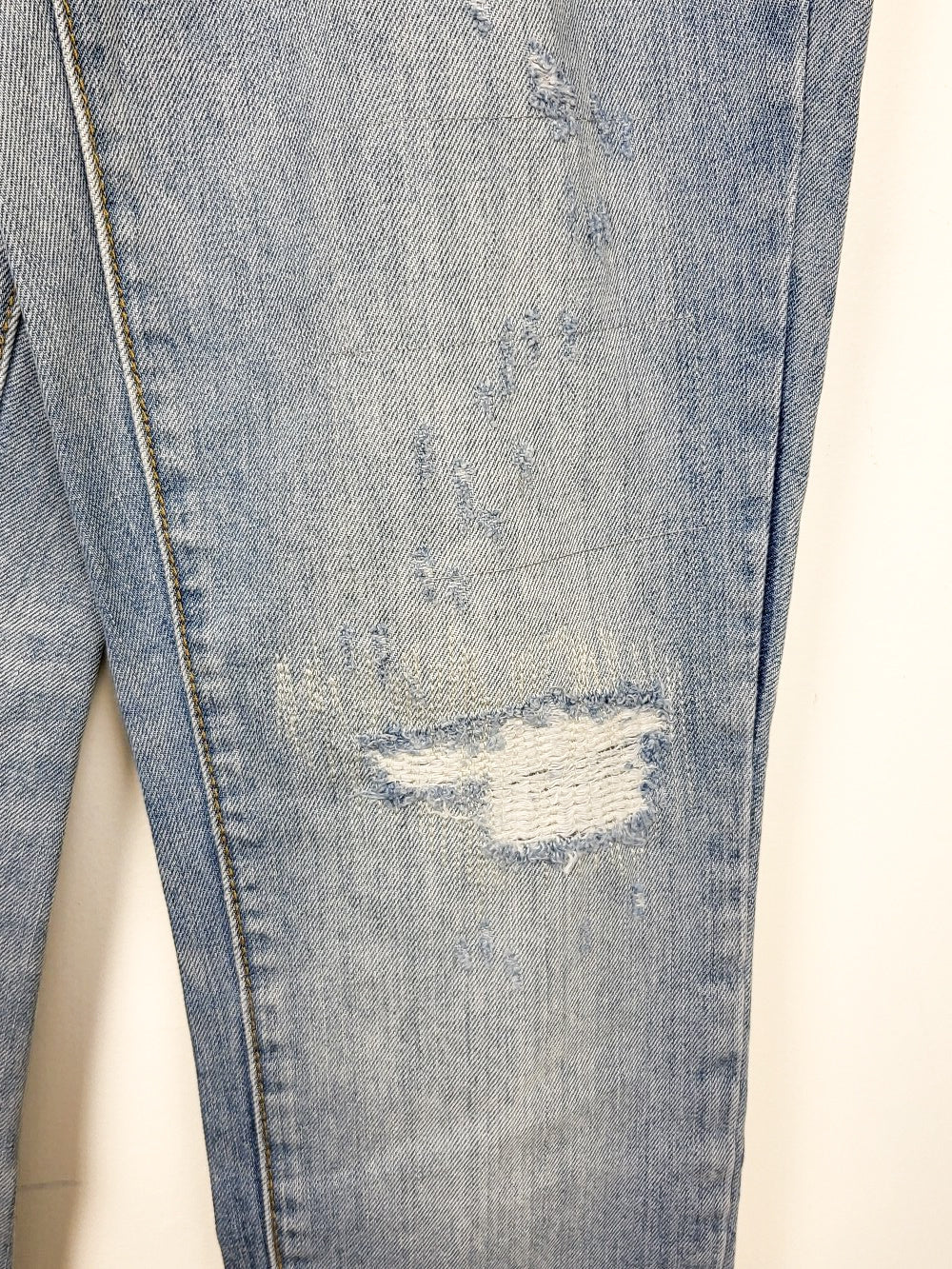 Gap Mid-Rise Cuffed Distressed Boyfriend Jeans | Tagged size 2 but measures as a 28 inch waist