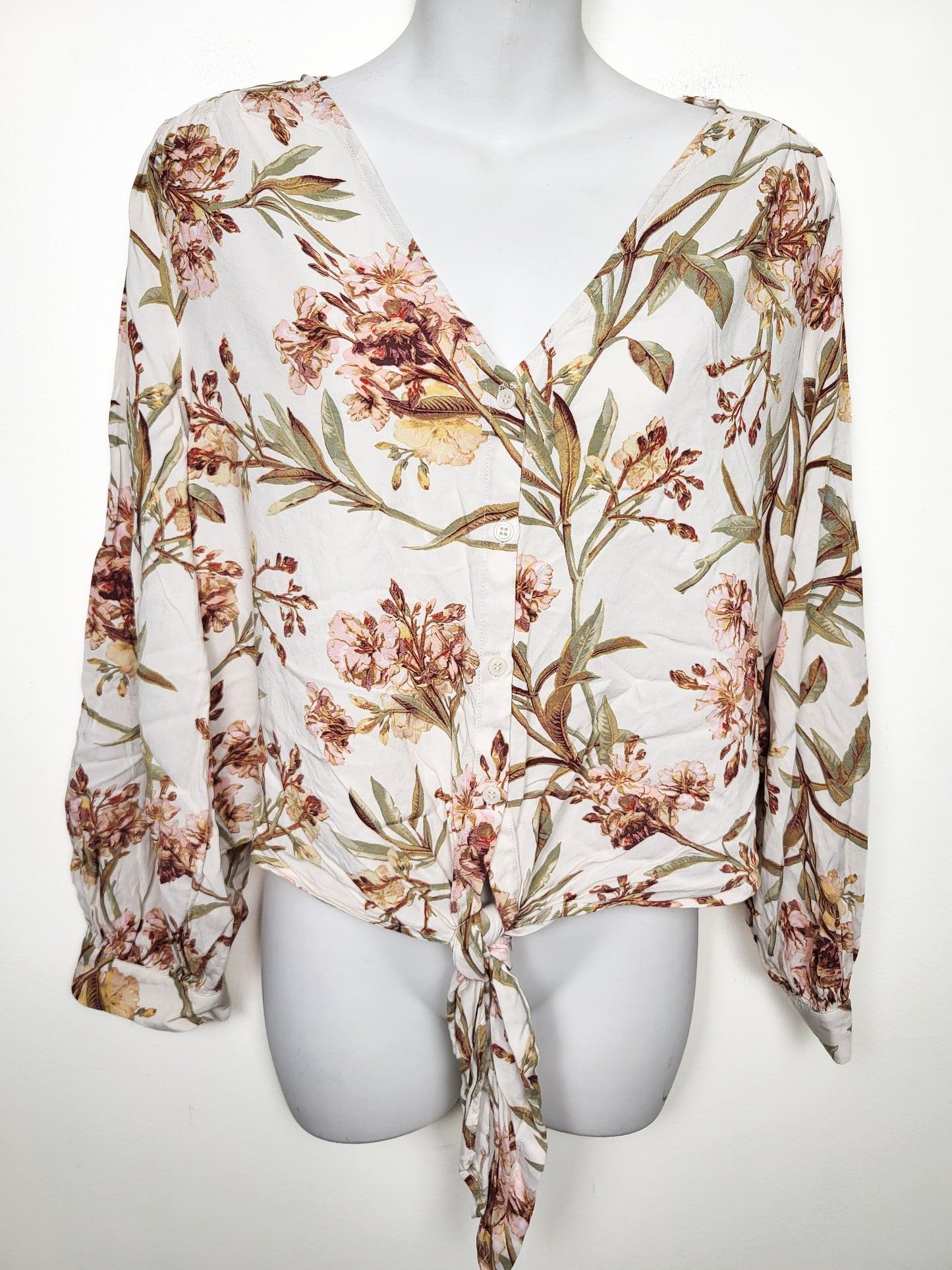 H and M floral print tie front viscose blouse | SIZE 12