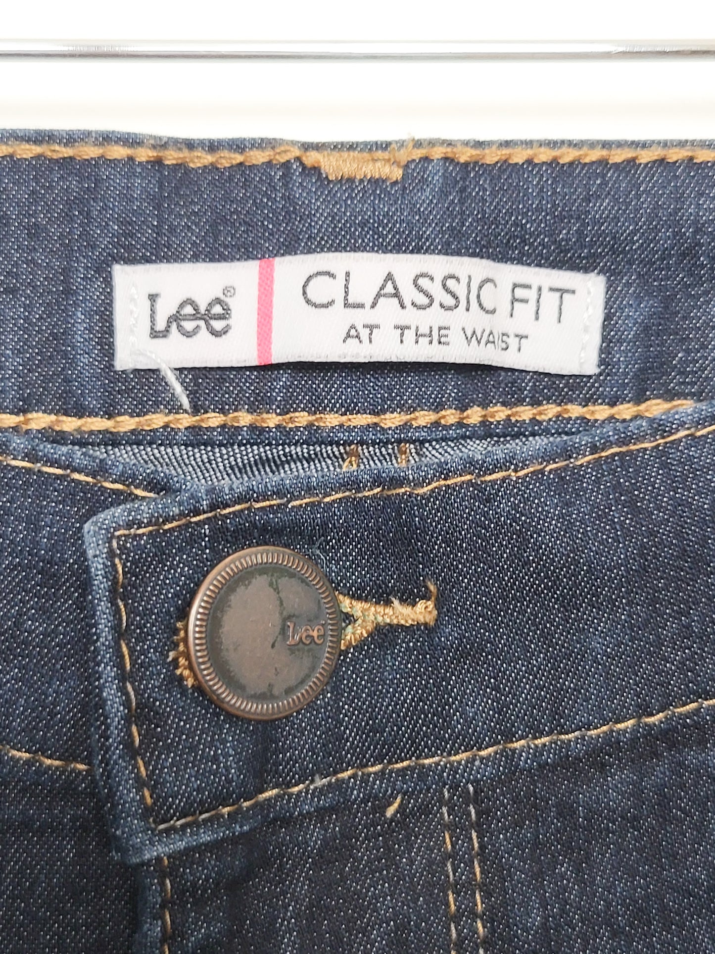 Lee's dark wash classic fit jeans | Size 12 SHORT