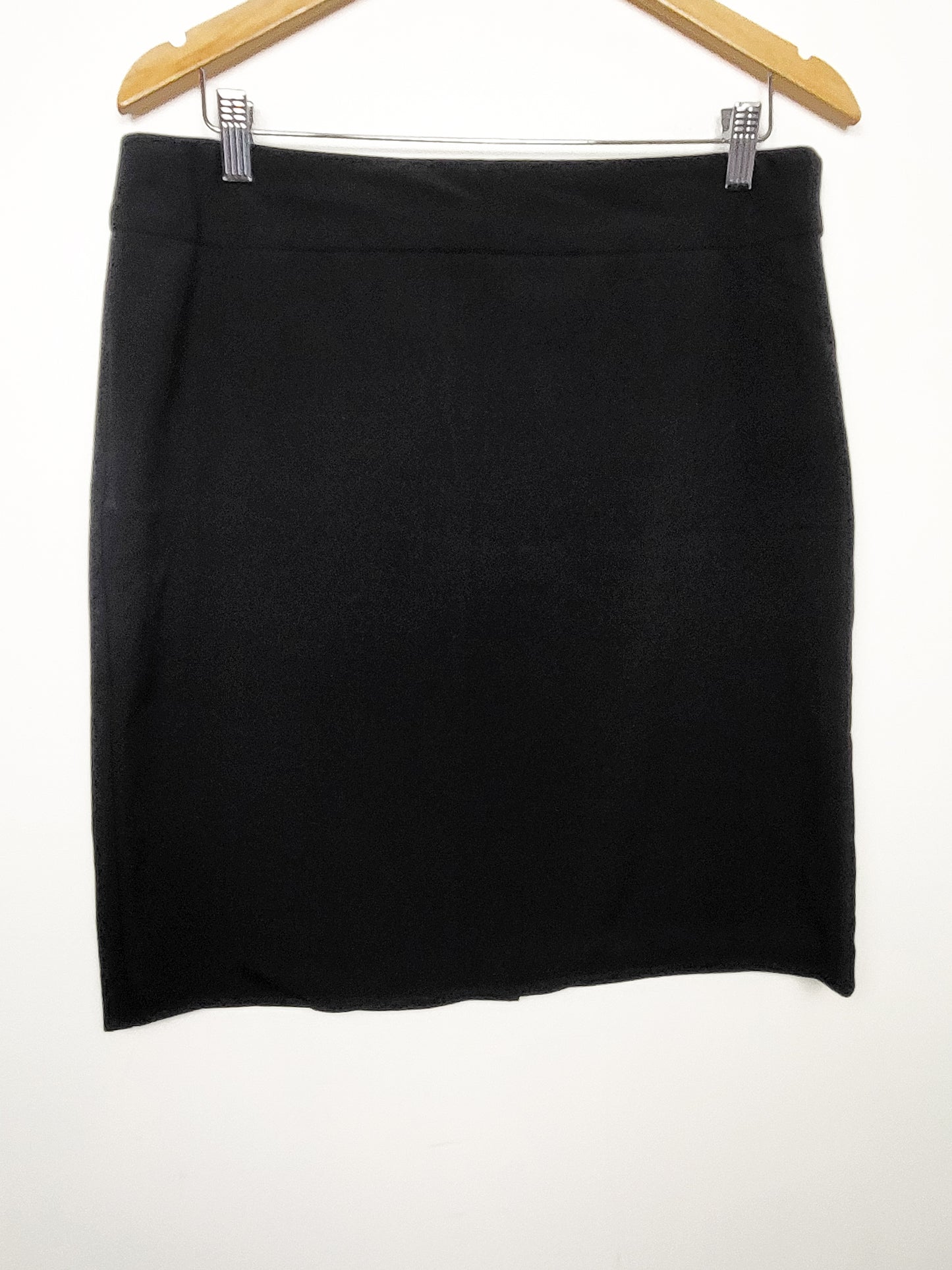 Counterparts black pull on knit skirt | Size 12 PETITE