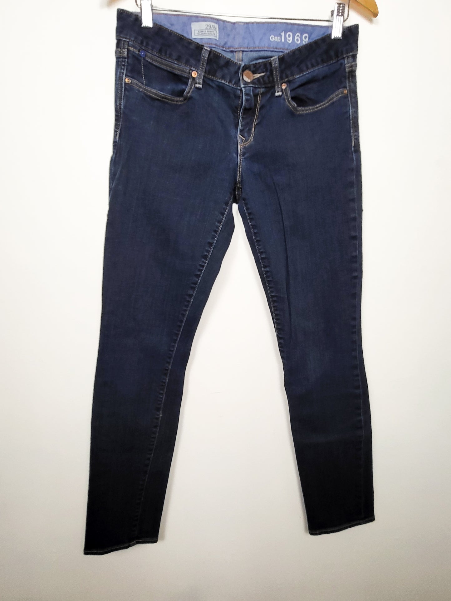 Gap dark wash "Always Skinny" jeans | Size 29
