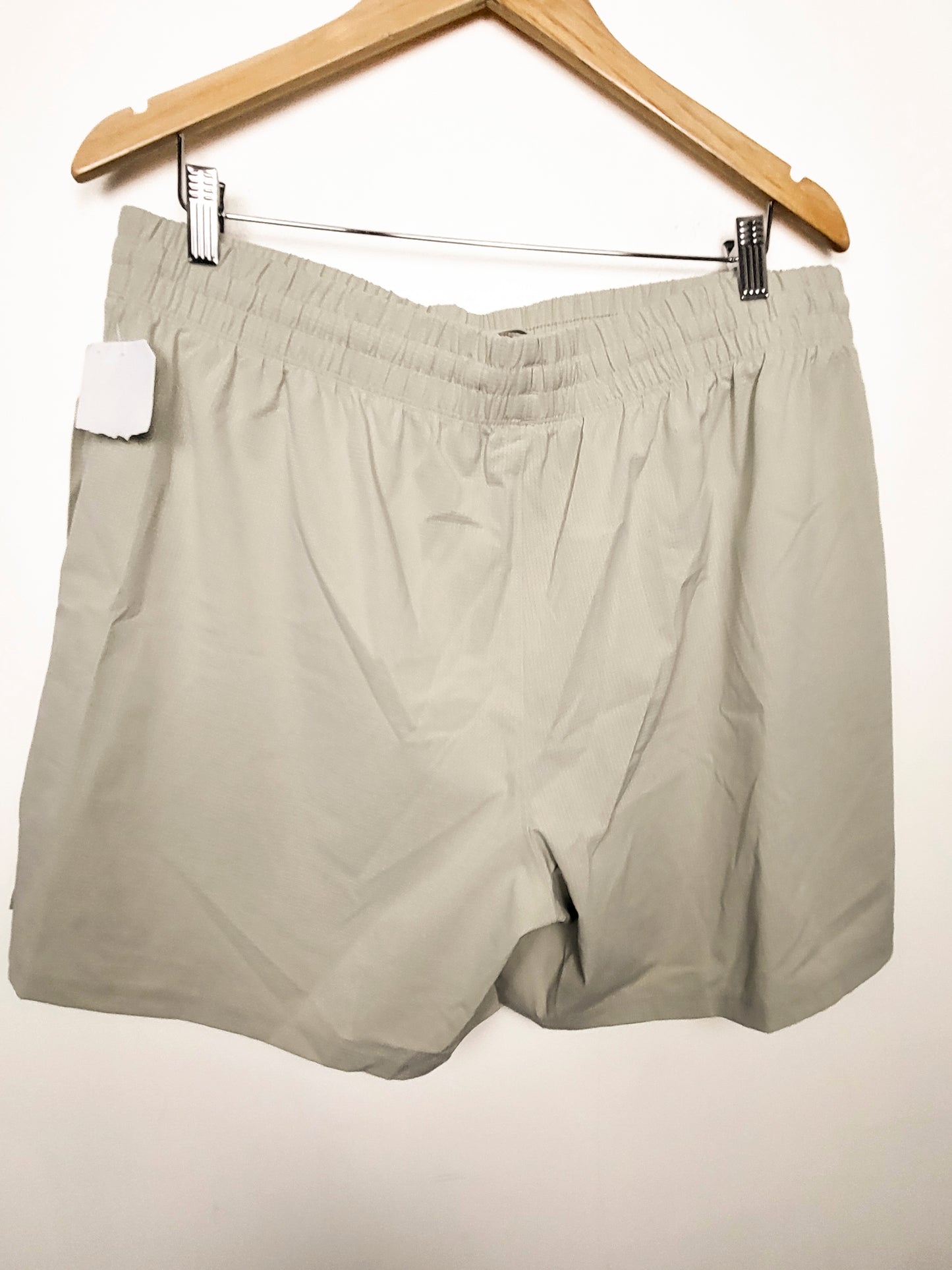 NEW - Under Armour Women's Beige Loose Fit Lightweight Shorts | Size XL