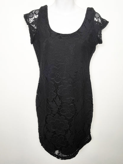 Snap brand Black Lace Scoop Neck Dress | Size MEDIUM