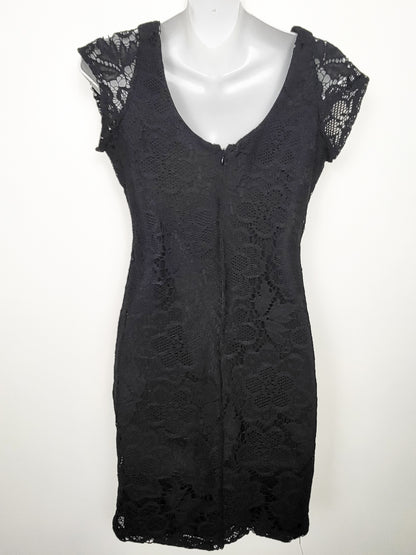 Snap brand Black Lace Scoop Neck Dress | Size MEDIUM