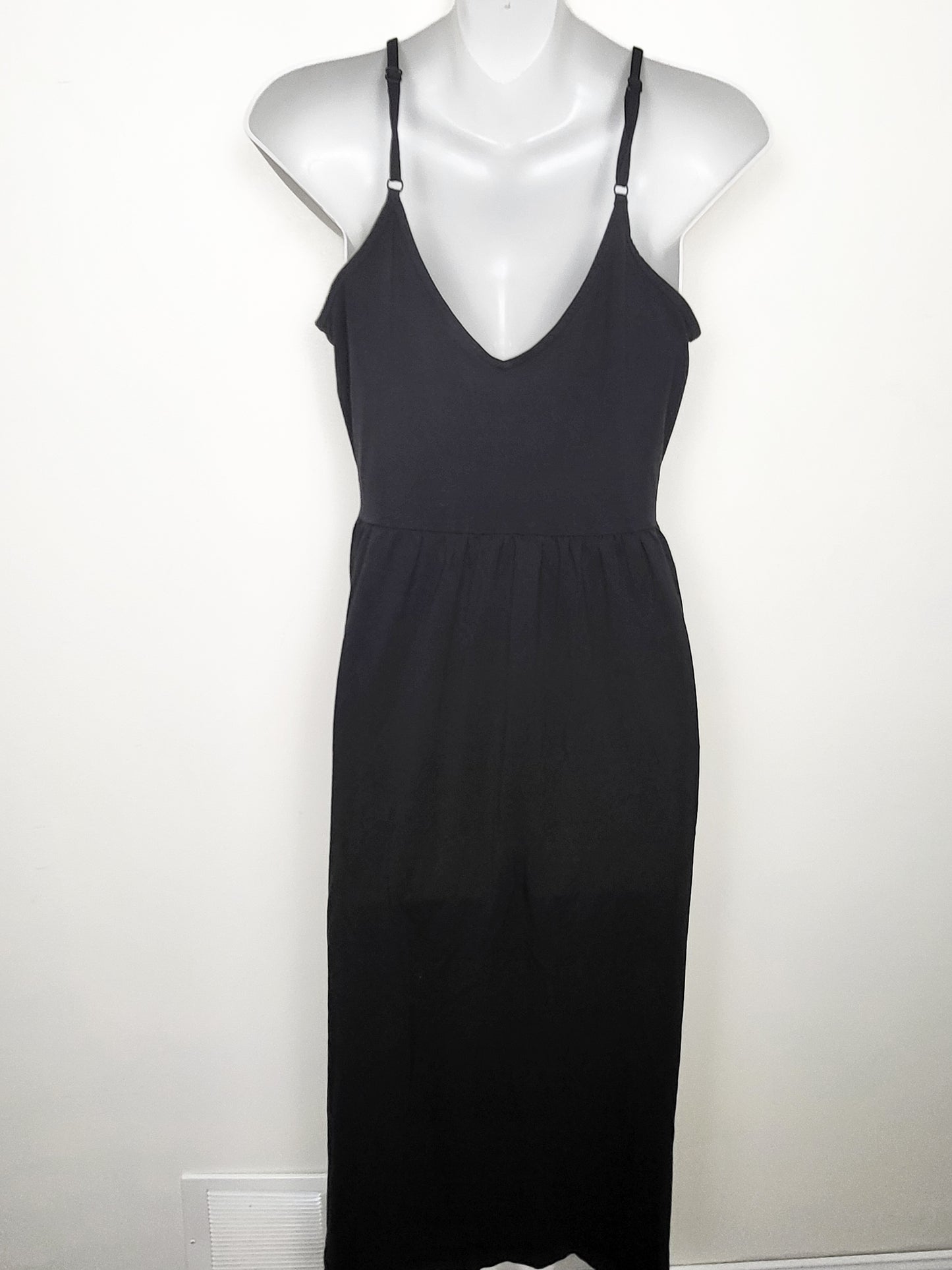 Tentree black sleeveless "Juneau" midi length fit and flare dress | Size large