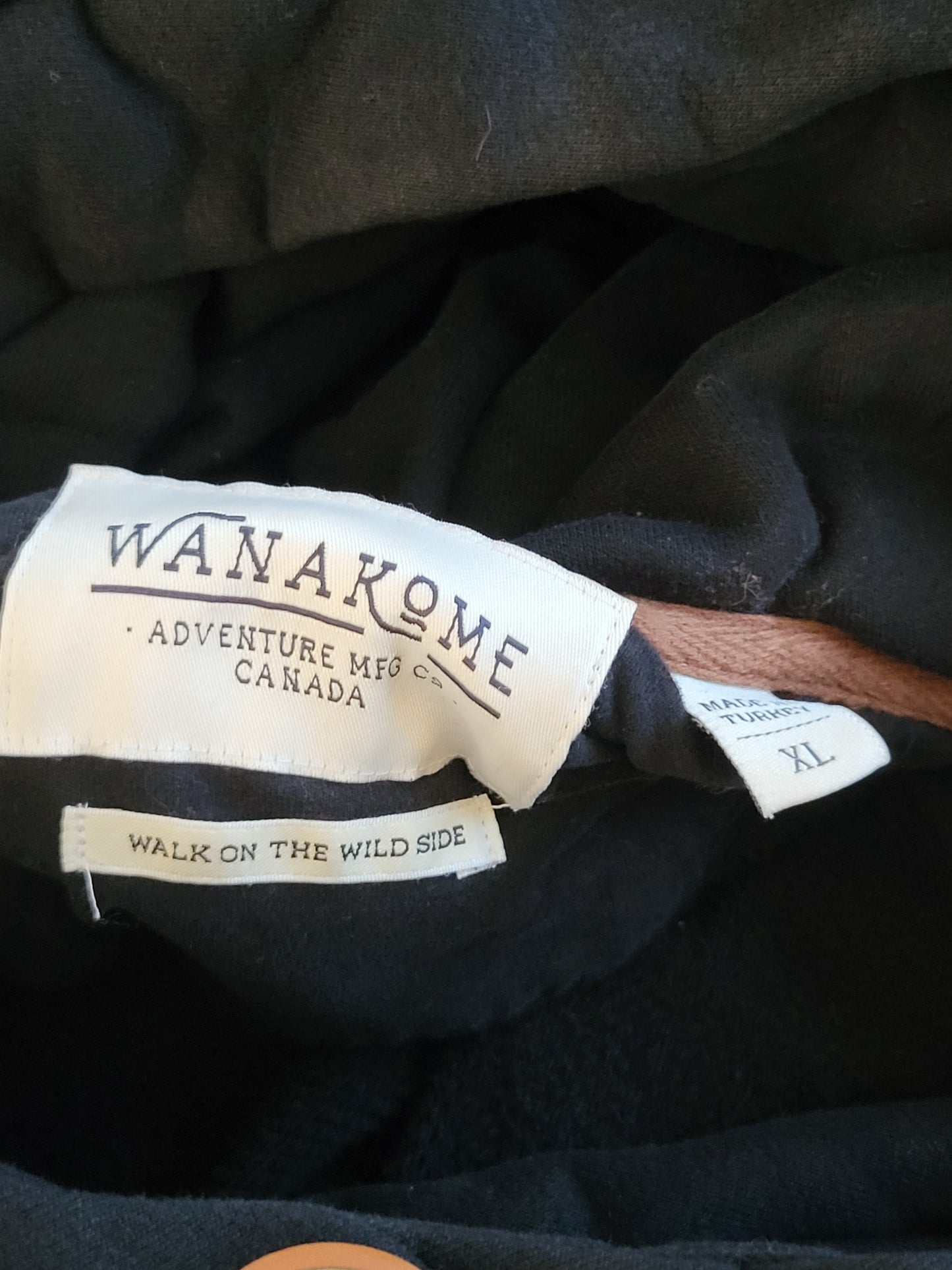 Wanakome black pullover "Artemis" hoodie | Size XL - AS IS