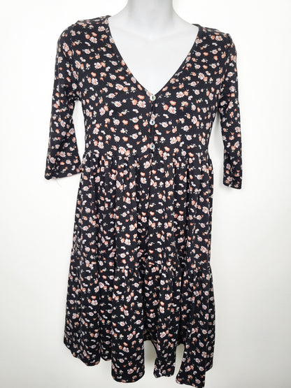 Jessica Simpson black tiered floral midi dress | Size MEDIUM