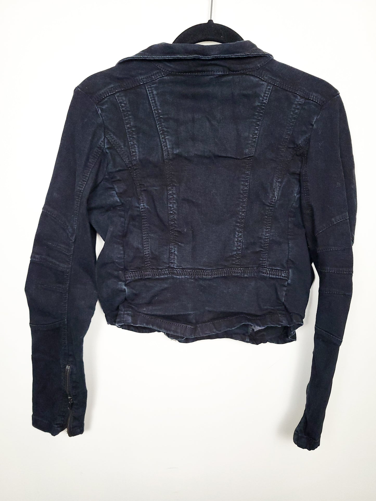 SUKO Jeans Asymmetrical Cropped Zipper Denim Moto Jacket | Size MEDIUM