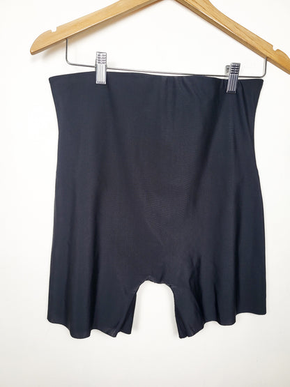 Denver Hayes Black Women's Seamless Smoothing Shapewear Slipshorts | Size LARGE
