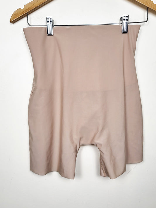 Denver Hayes Beige Women's Seamless Smoothing Shapewear Slipshorts | Size MEDIUM