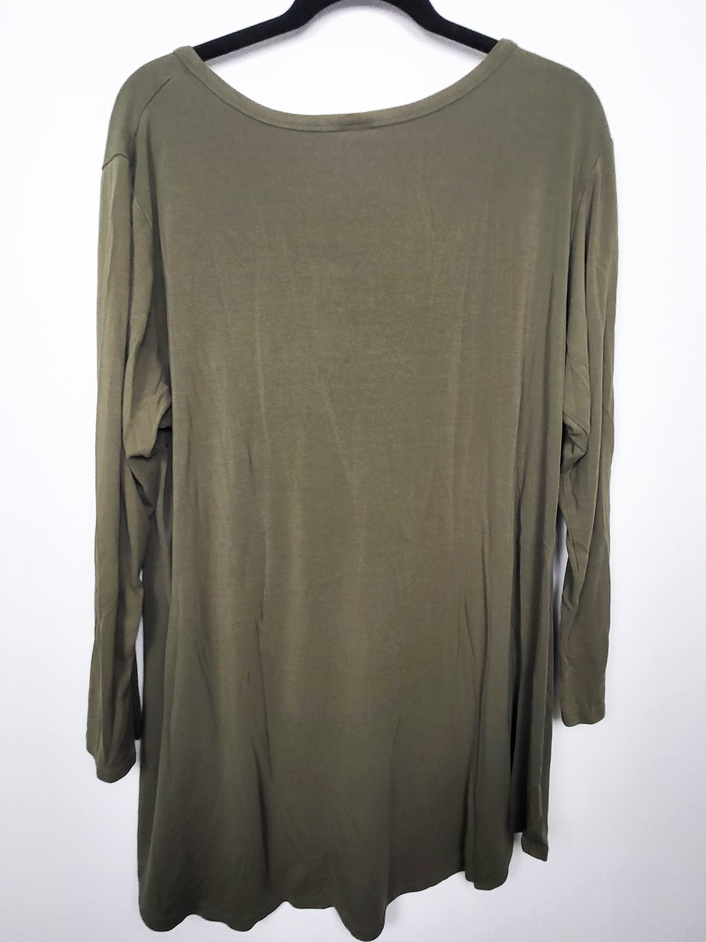 Pretty Laundry by Little and Lively olive green bamboo blend sleep shirt | Size 2X