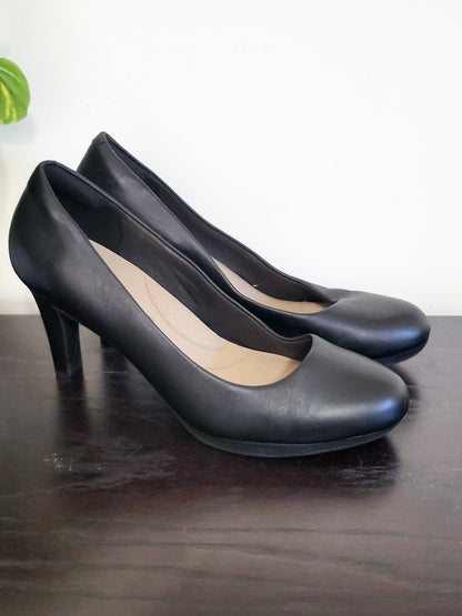 Collection by Clarks black "Ambyr Joy" dress pumps | Size 8.5