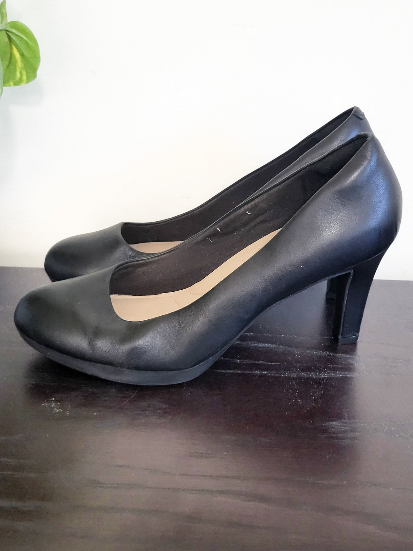 Collection by Clarks black "Ambyr Joy" dress pumps | Size 8.5