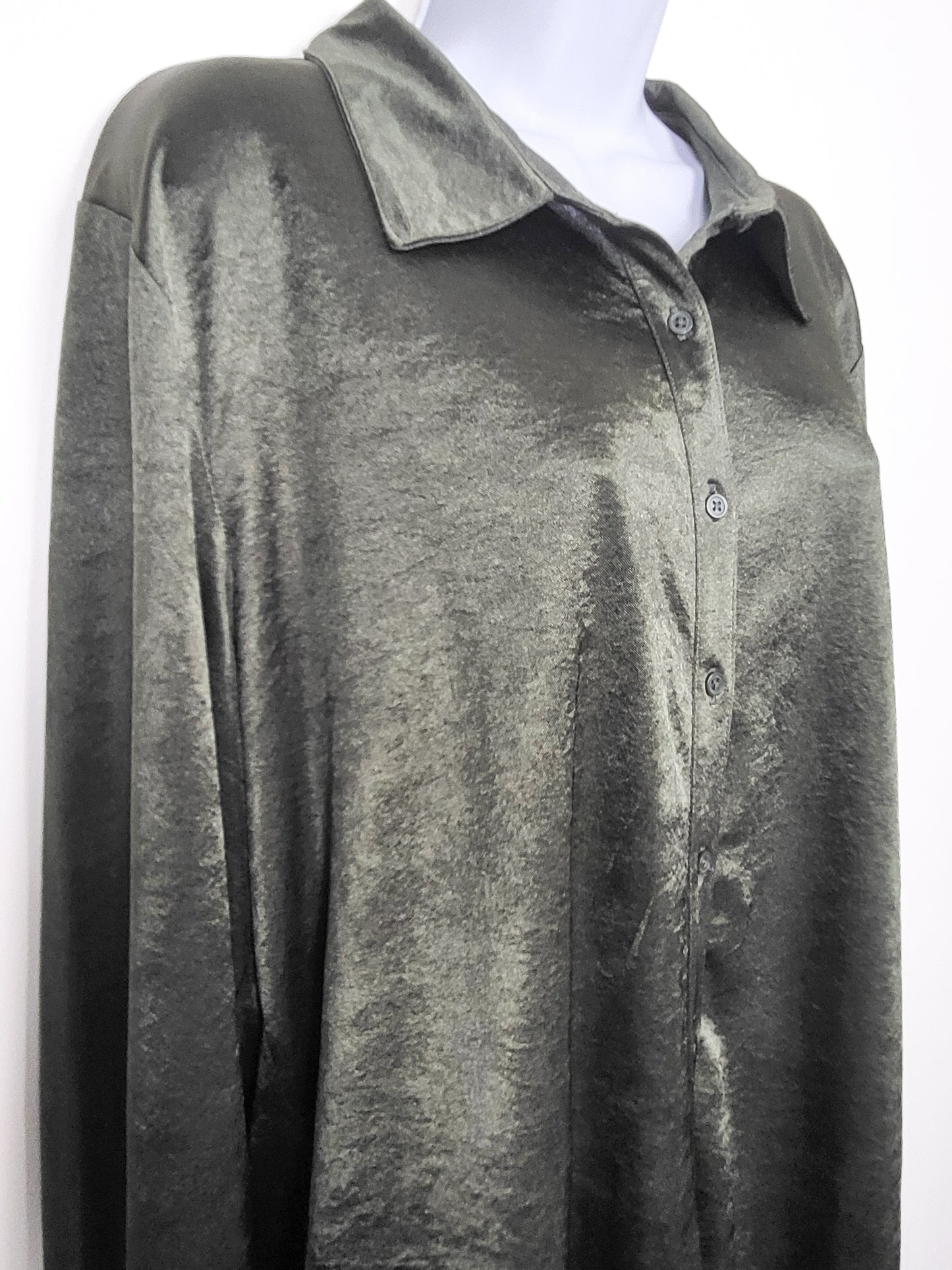 Gap Satin Relaxed Button-Front Shirt in Olive Green | Size XL TALL