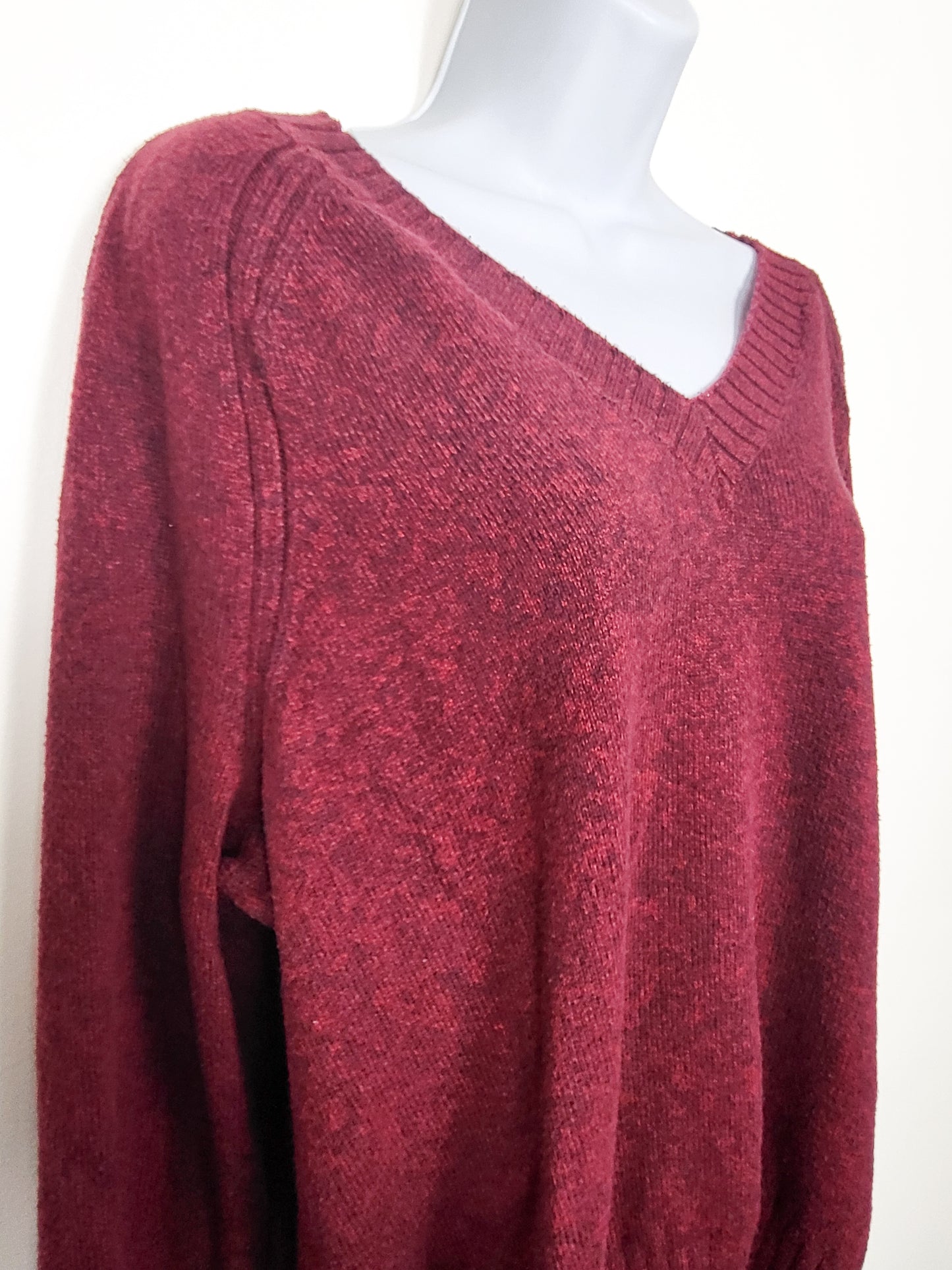Old Navy burgundy V-neck sweater | size LARGE TALL