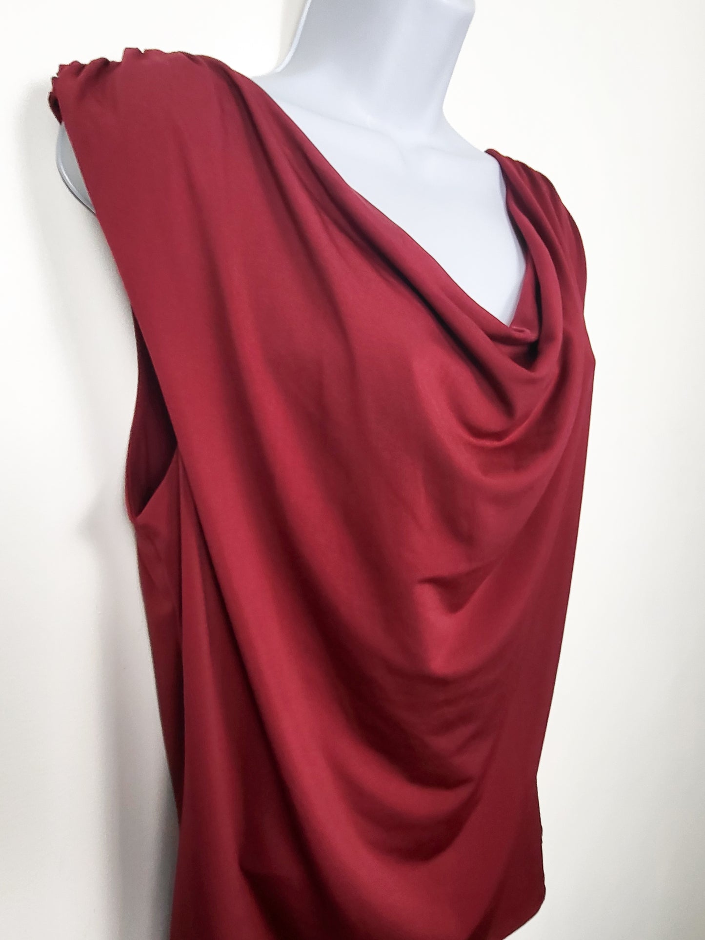 Ricki's Red Layered Rhinestone Chain-Back Sleeveless Top | Size LARGE