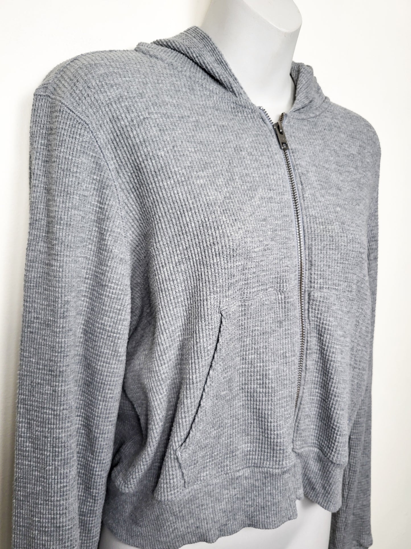 TNA grey cropped waffle knit hoodie | Size MEDIUM